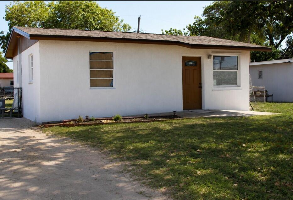 2304 NW 15th Court — photo