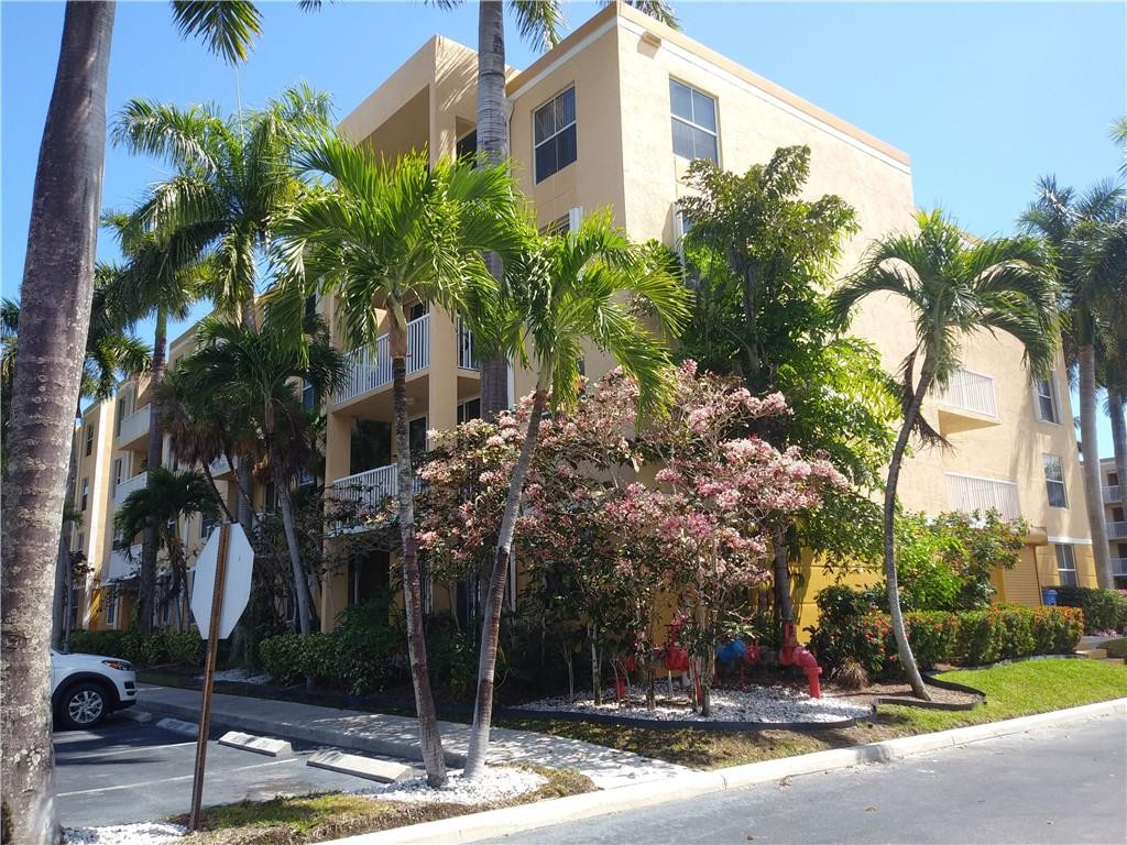 1341 SE 3rd Avenue 201 — photo