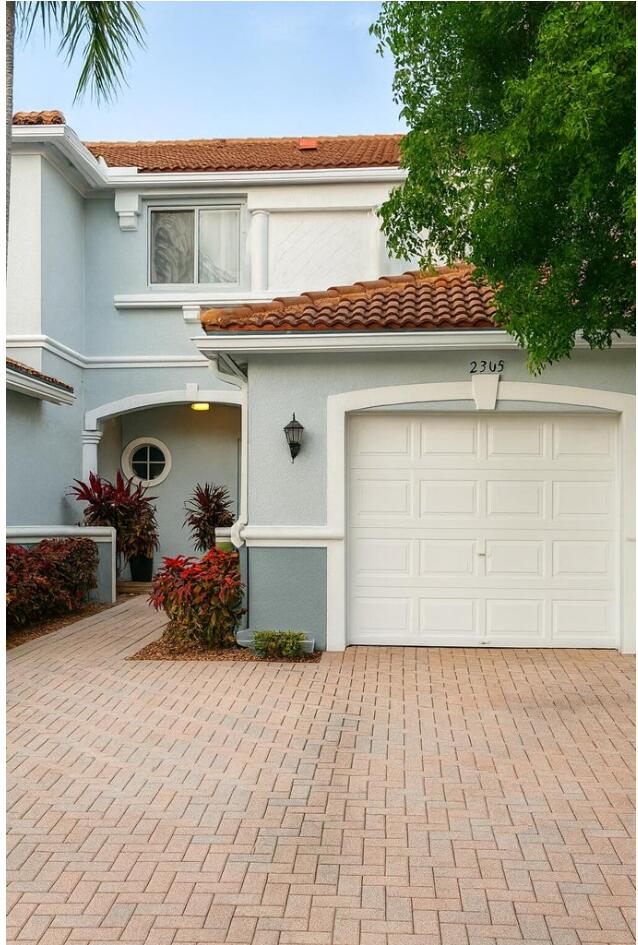 2303 Center Stone Lane — photo