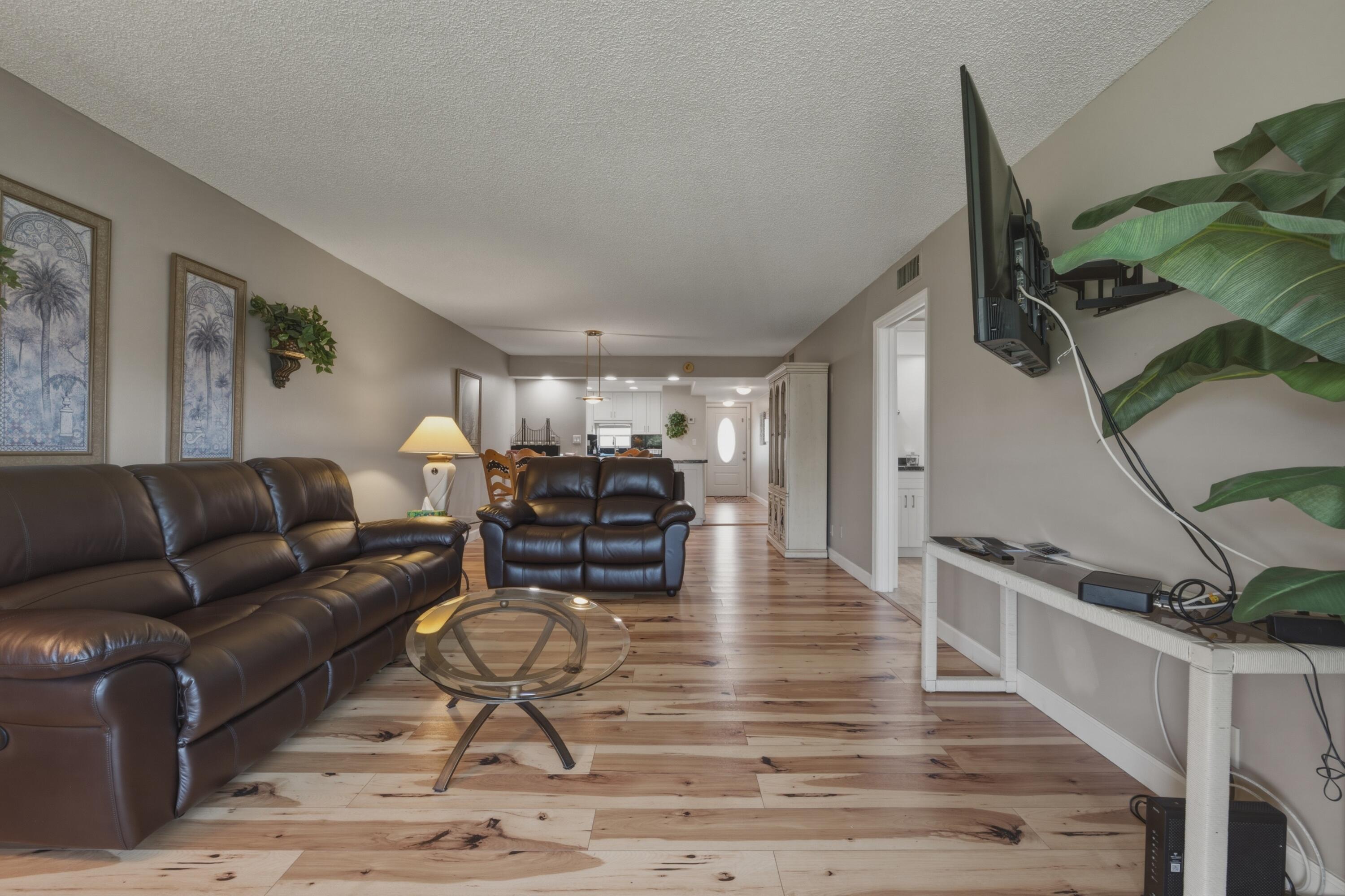 9420 S Hollybrook Lake Drive 304 — photo