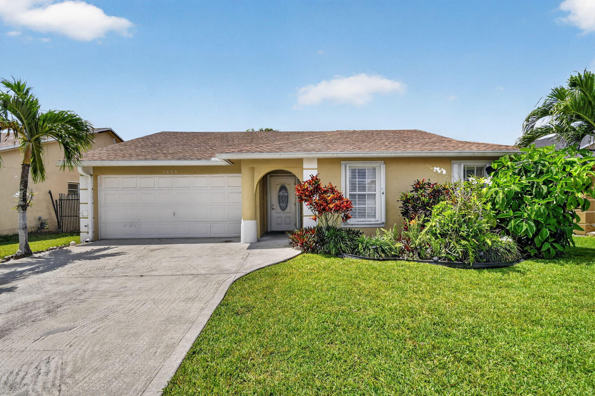 1080 Salmon Isle — photo