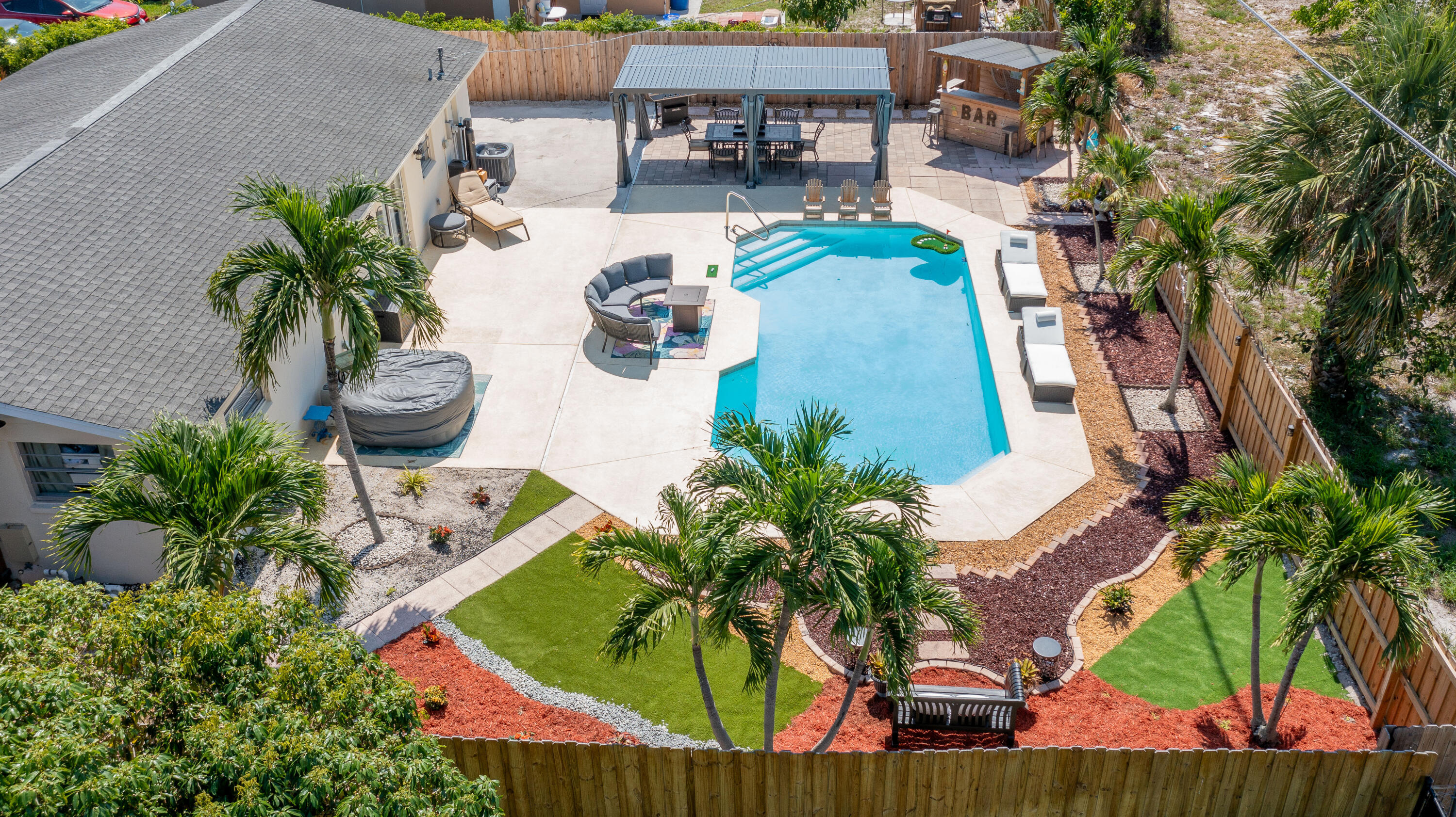 1416 W Hardee Street — photo