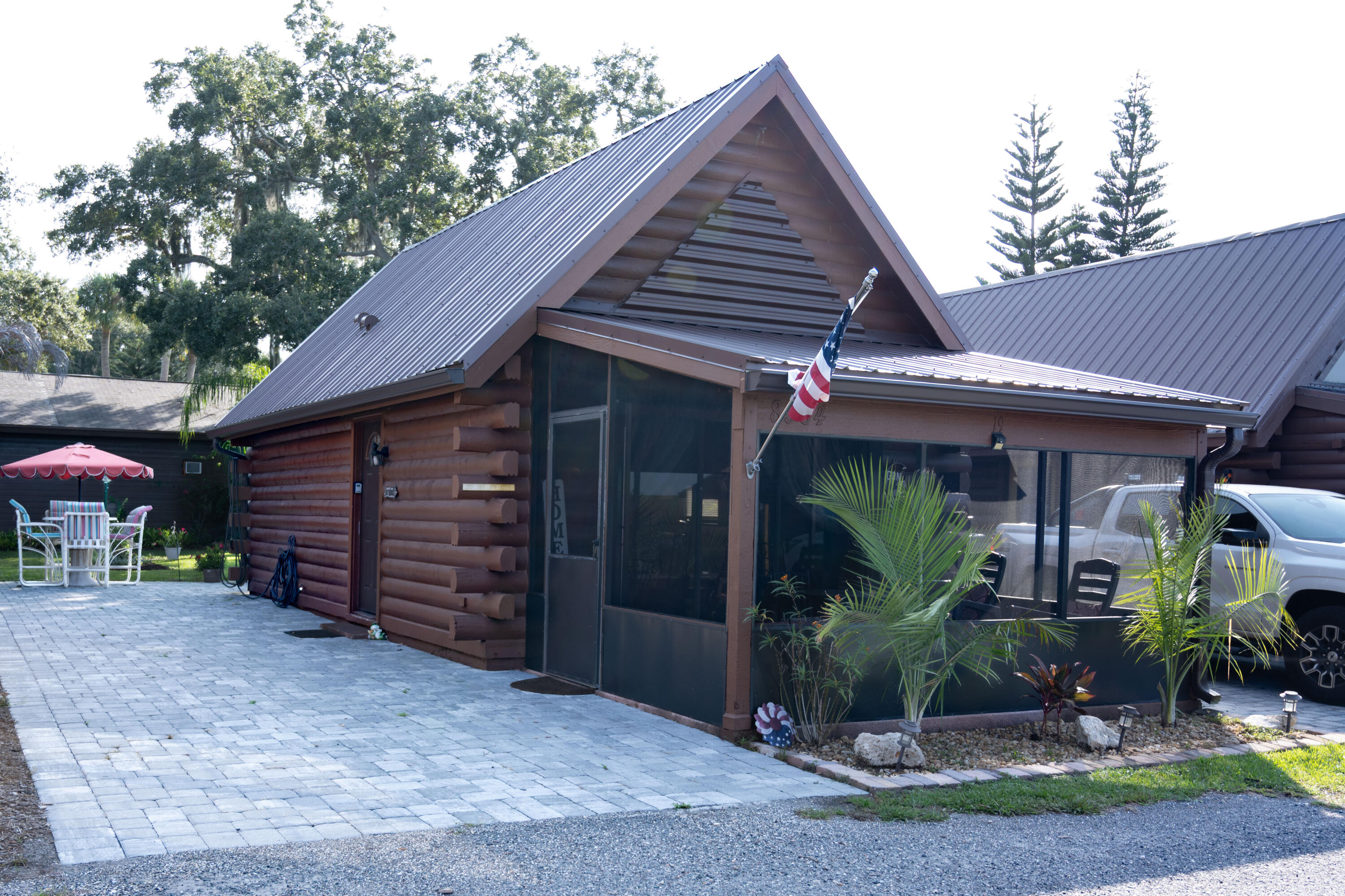 8364 US-441 — photo