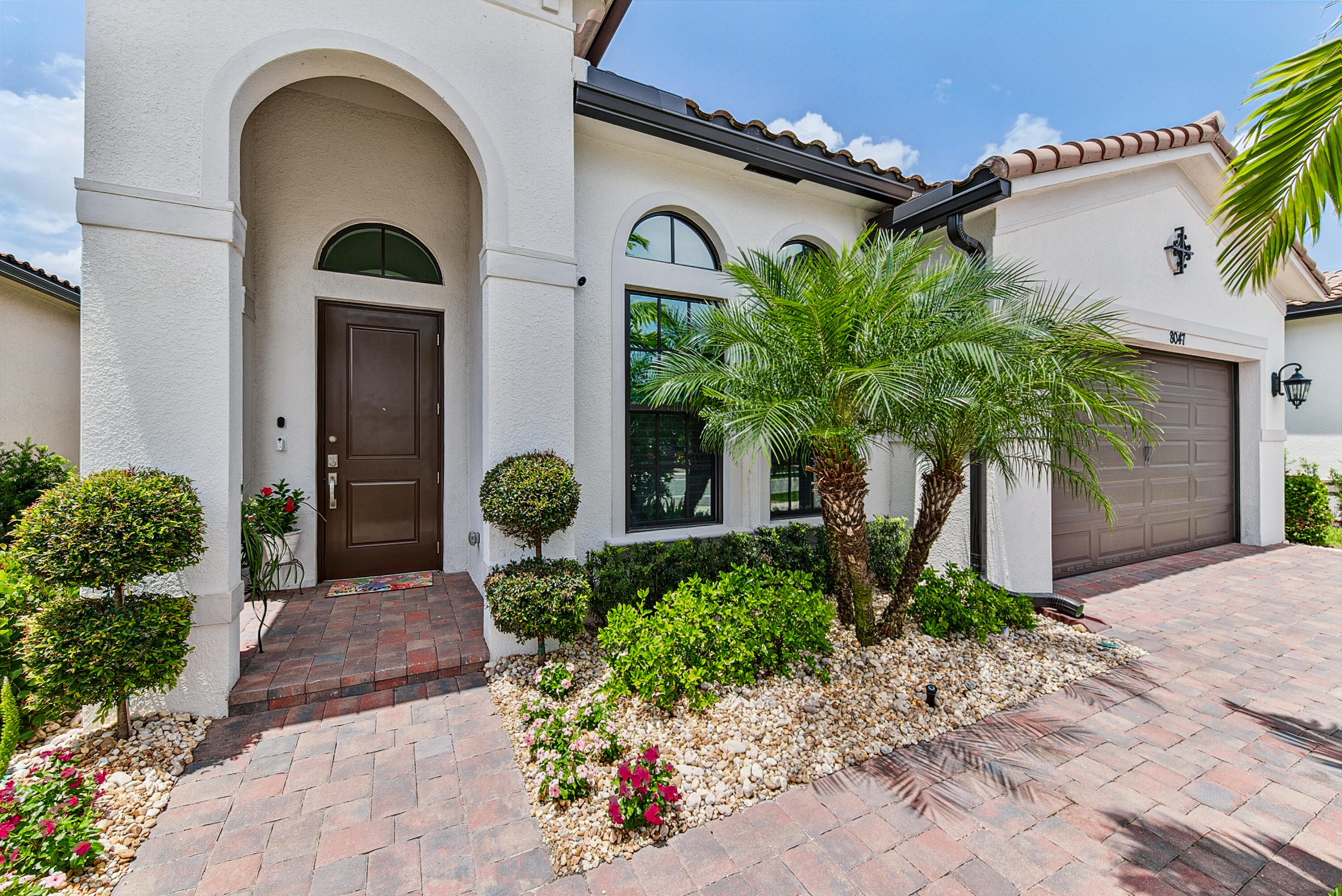 8047 Juniper Drive — photo
