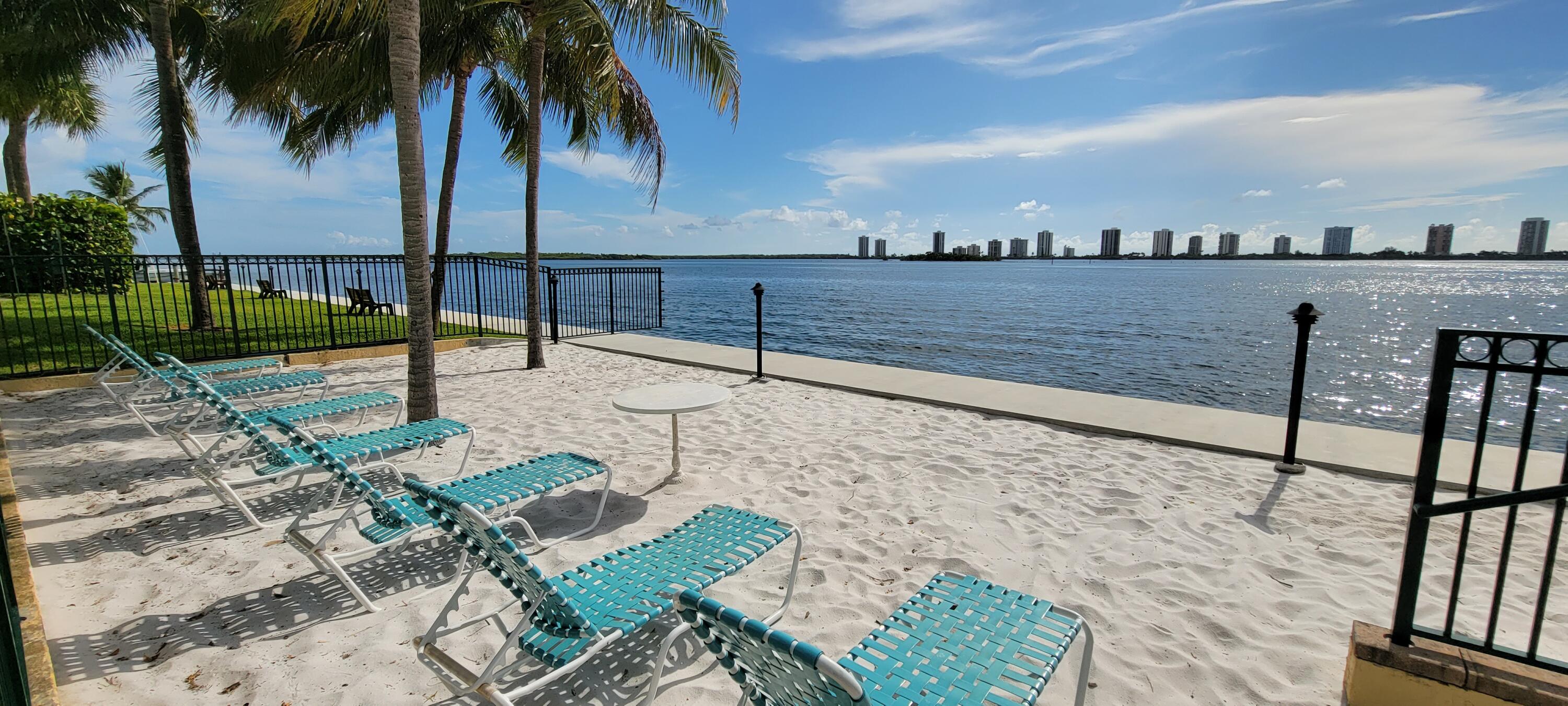 1125 Lake Shore Drive 202 — photo