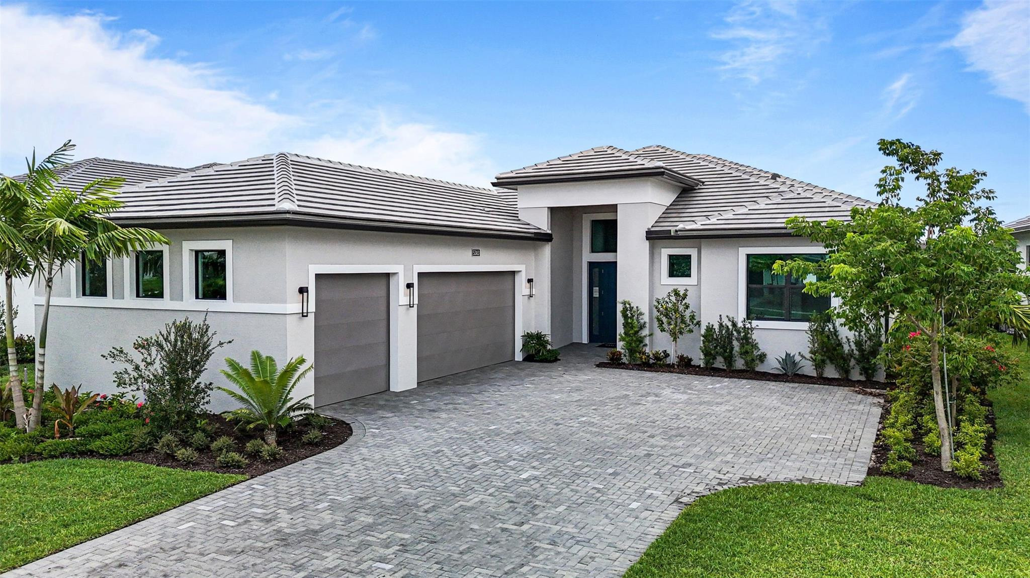 5303 Saint Armands Way — photo