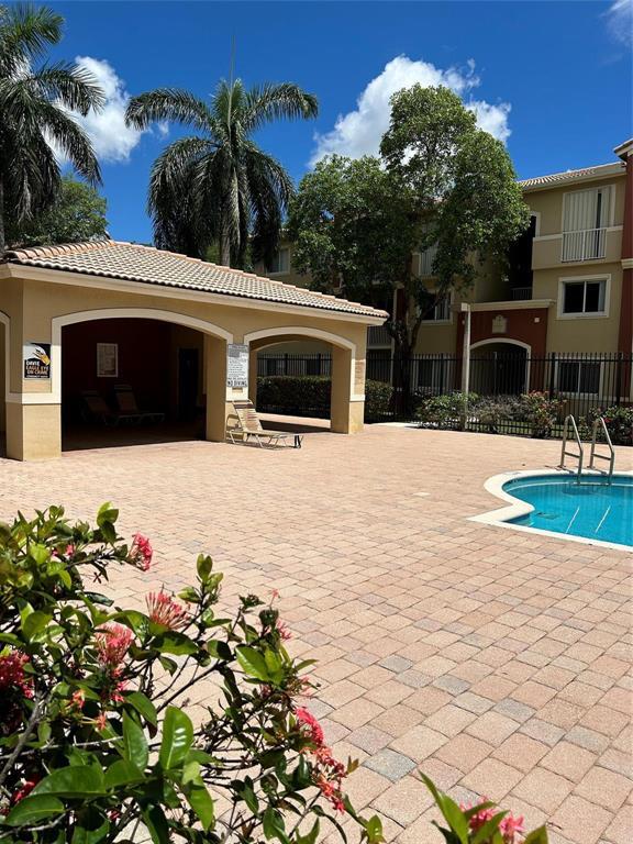 7085 Nova Drive 113 — photo