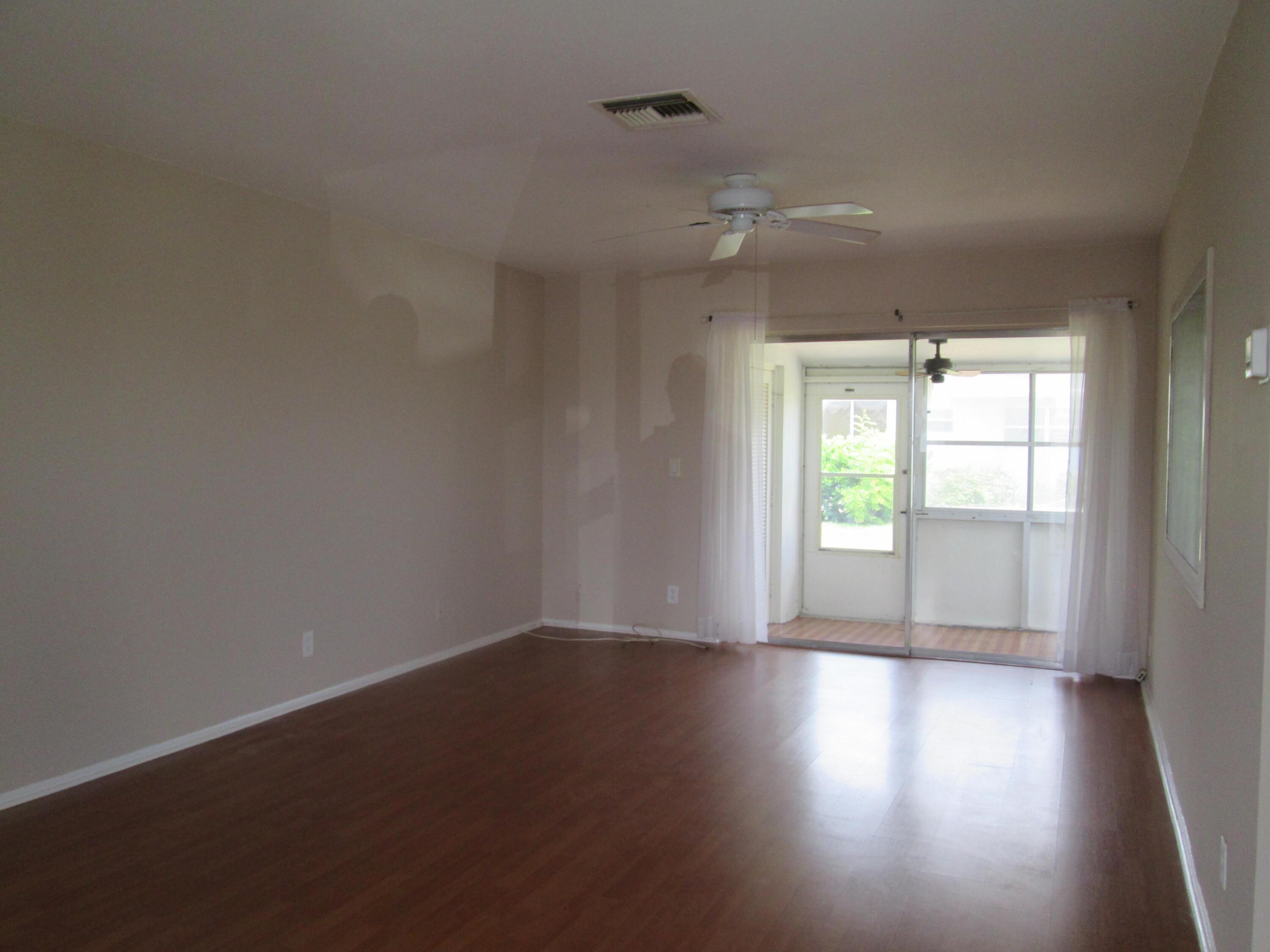 2611 W Barkley Drive W E — photo