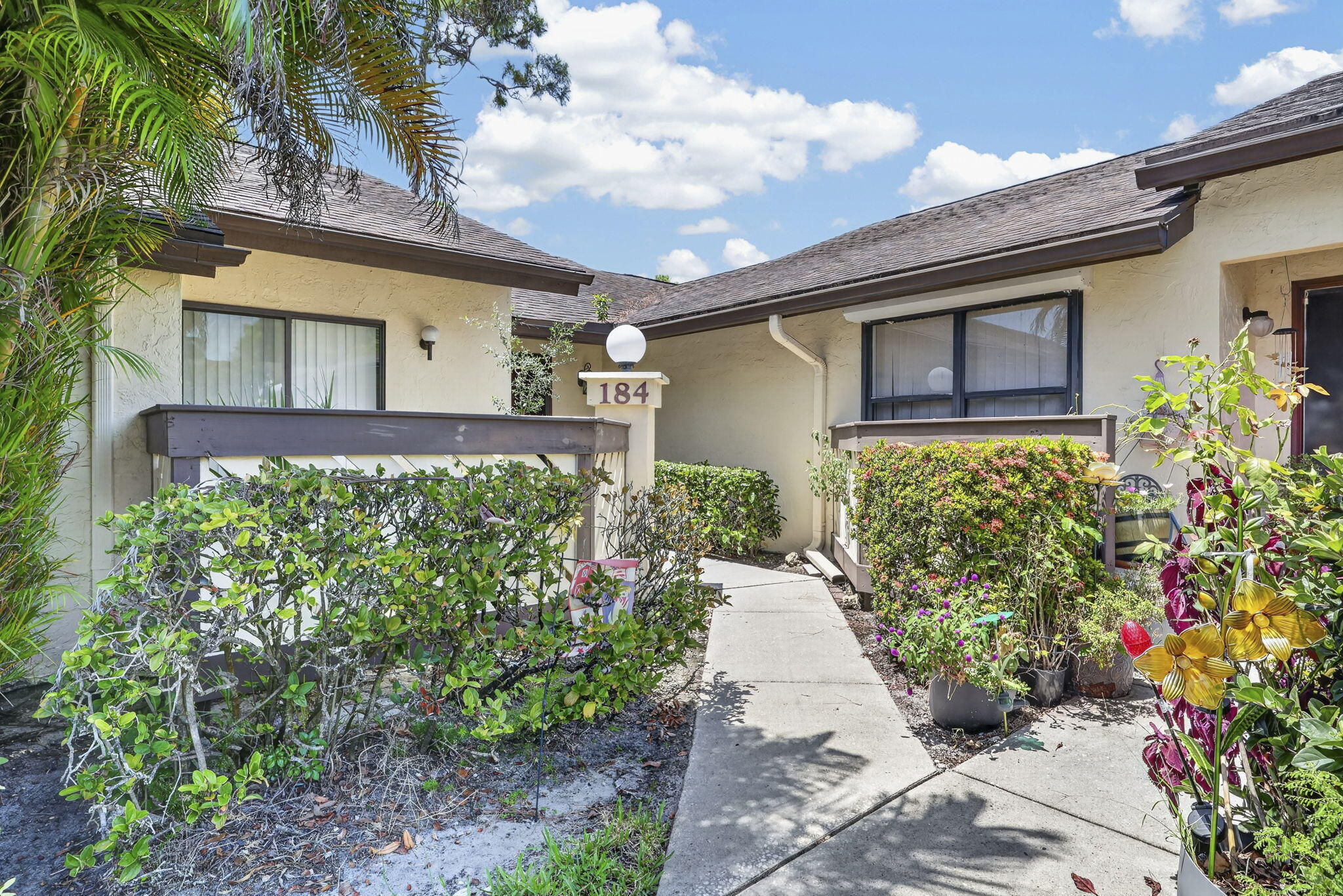 184 Mastic Tree Court — photo