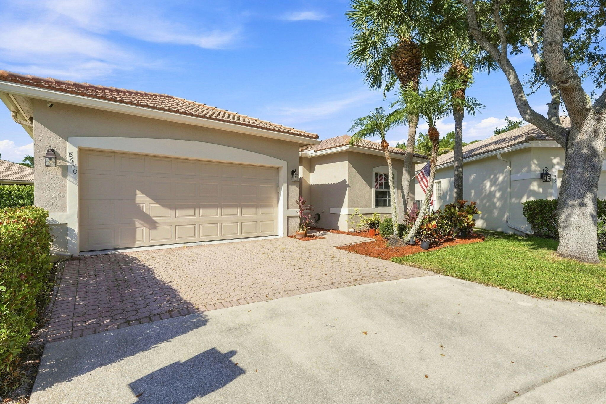 8680 Gold Cay — photo