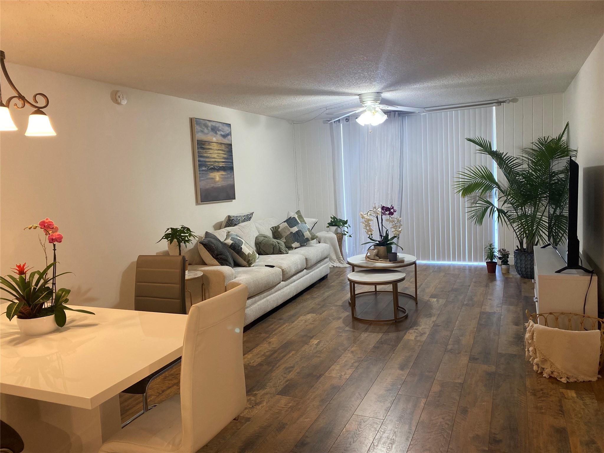 7173 Orange Drive 220B — photo