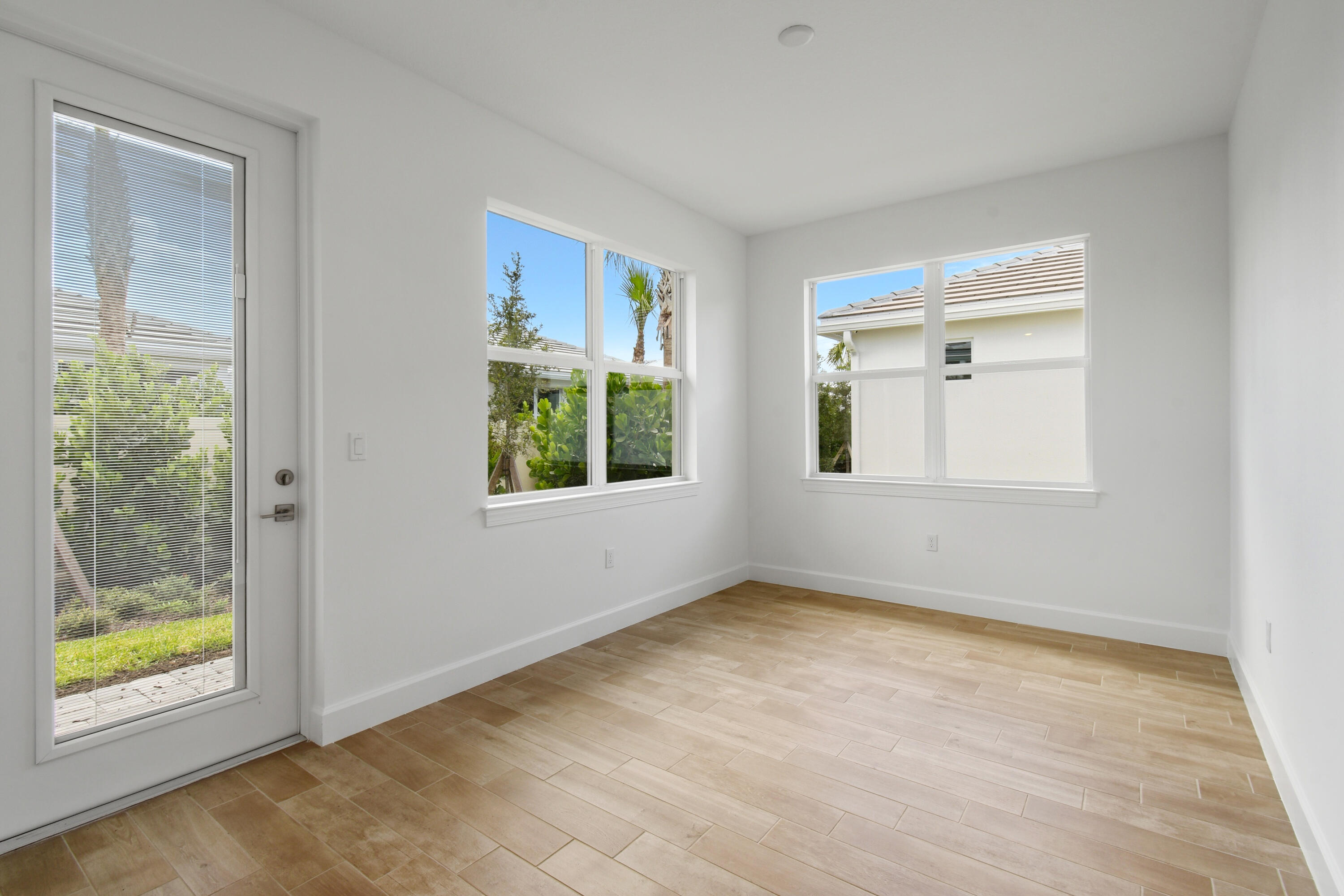 4403 Pinafore Street 215 Compass — photo