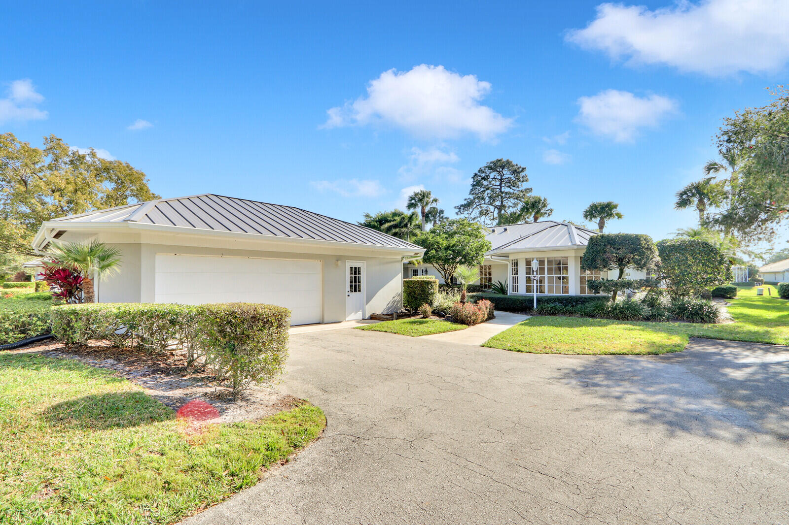 7340 Pine Creek Way — photo