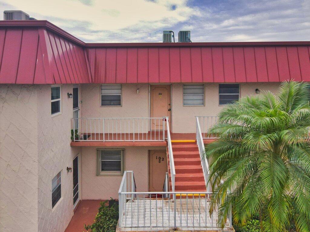 12026 Greenway Circle S 202 — photo