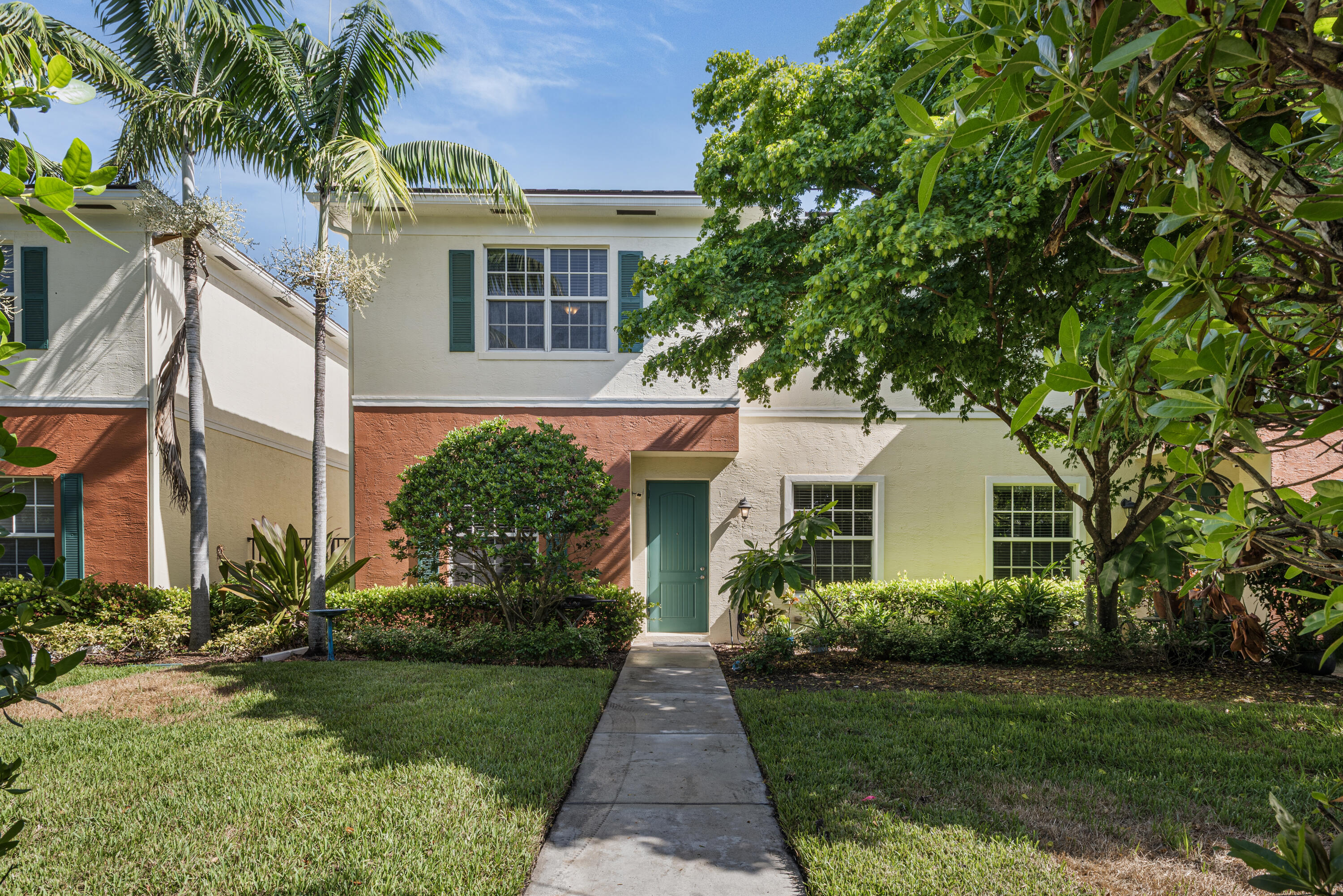 144 SW 7th Court — photo