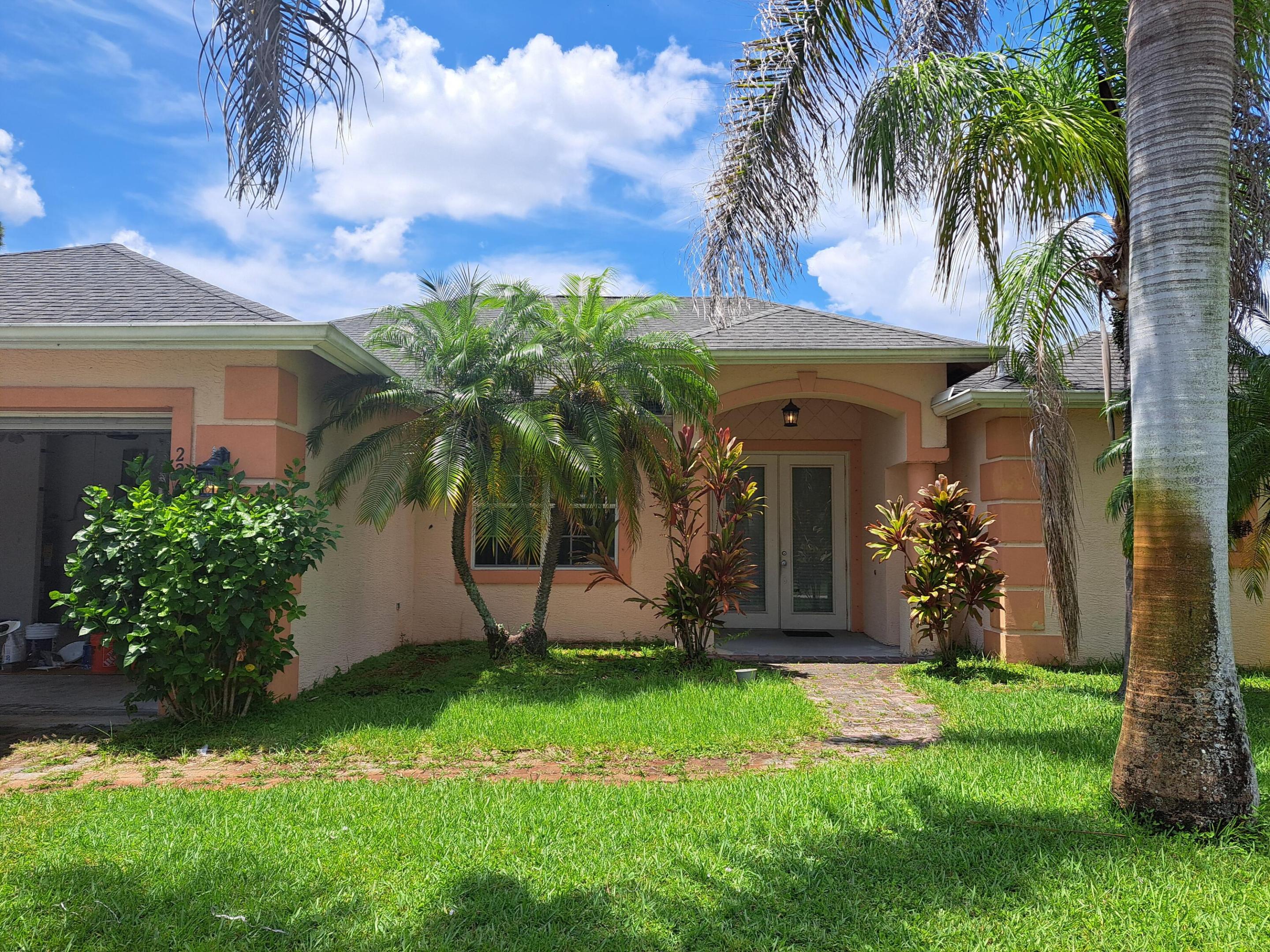 2262 SE Glover Street — photo