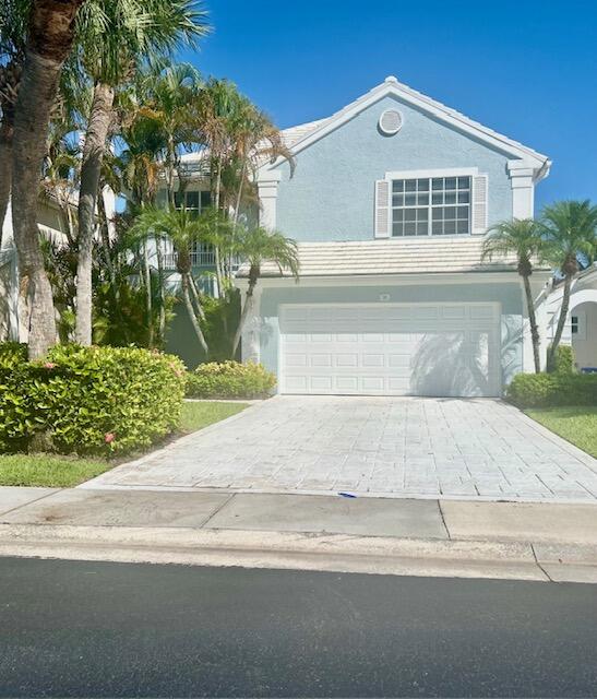10 Blenheim Court — photo