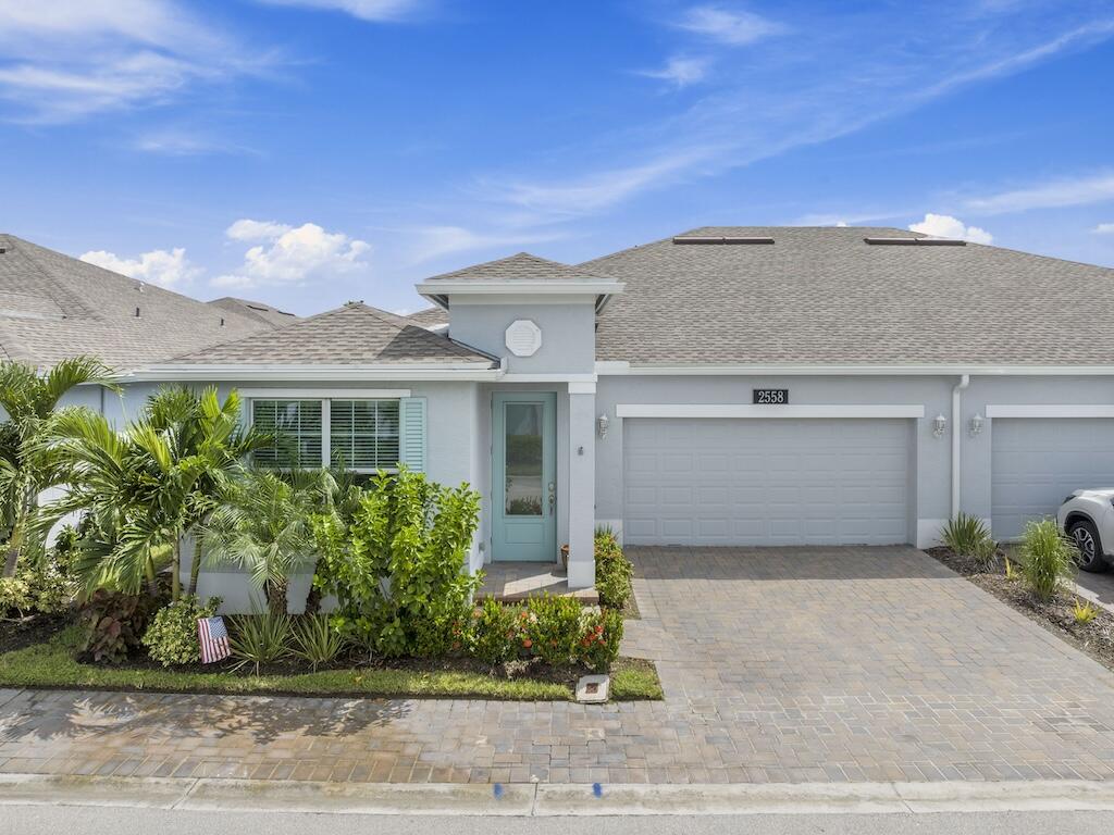 2558 Bella Vista Circle — photo