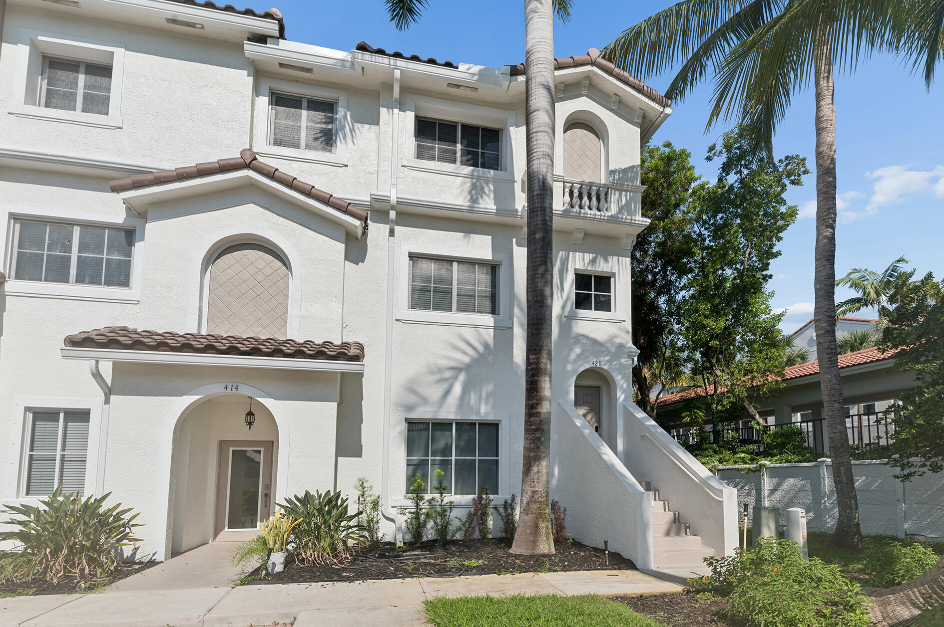 428 Bayfront Drive — photo