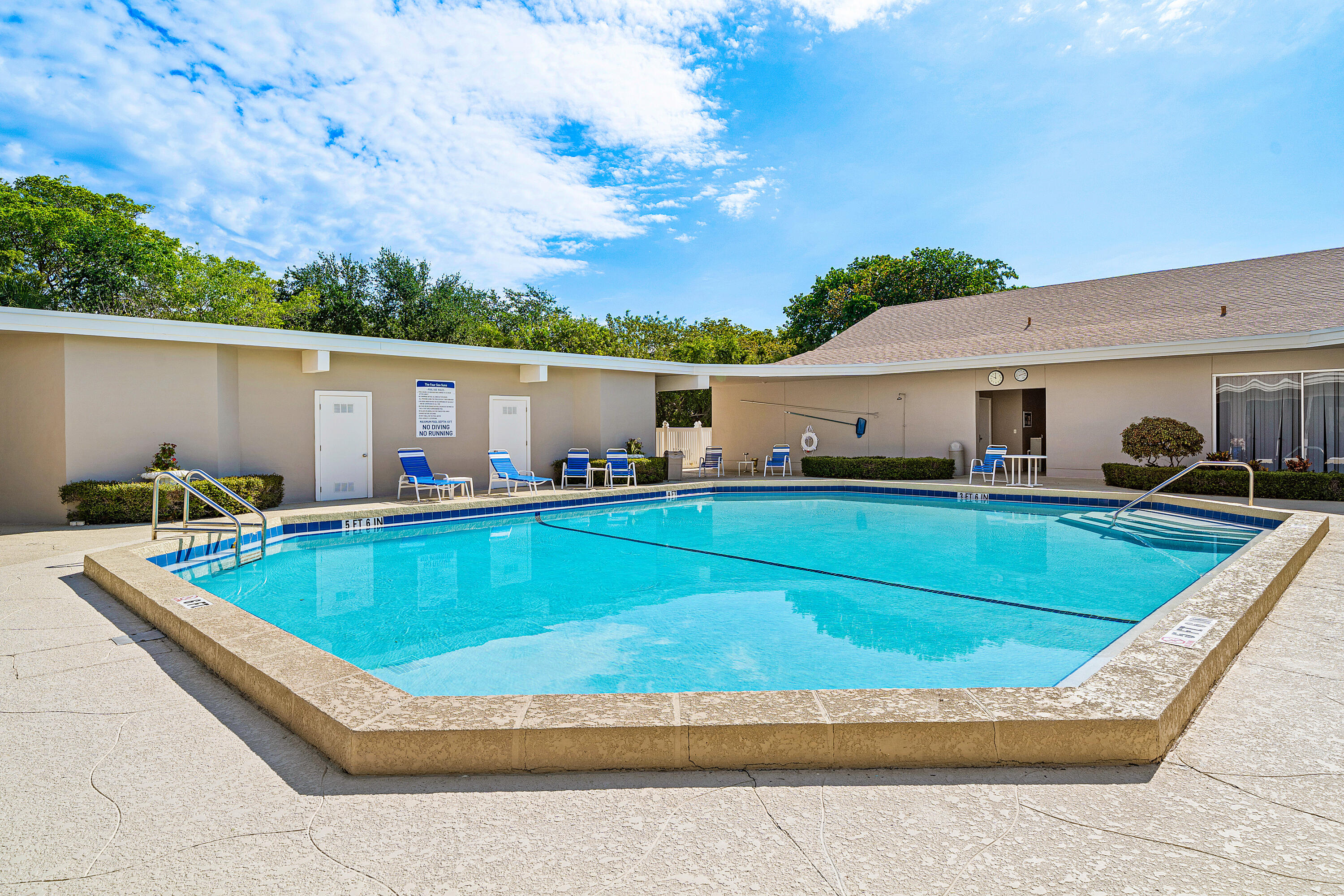 315 Circle Drive S 201 — photo