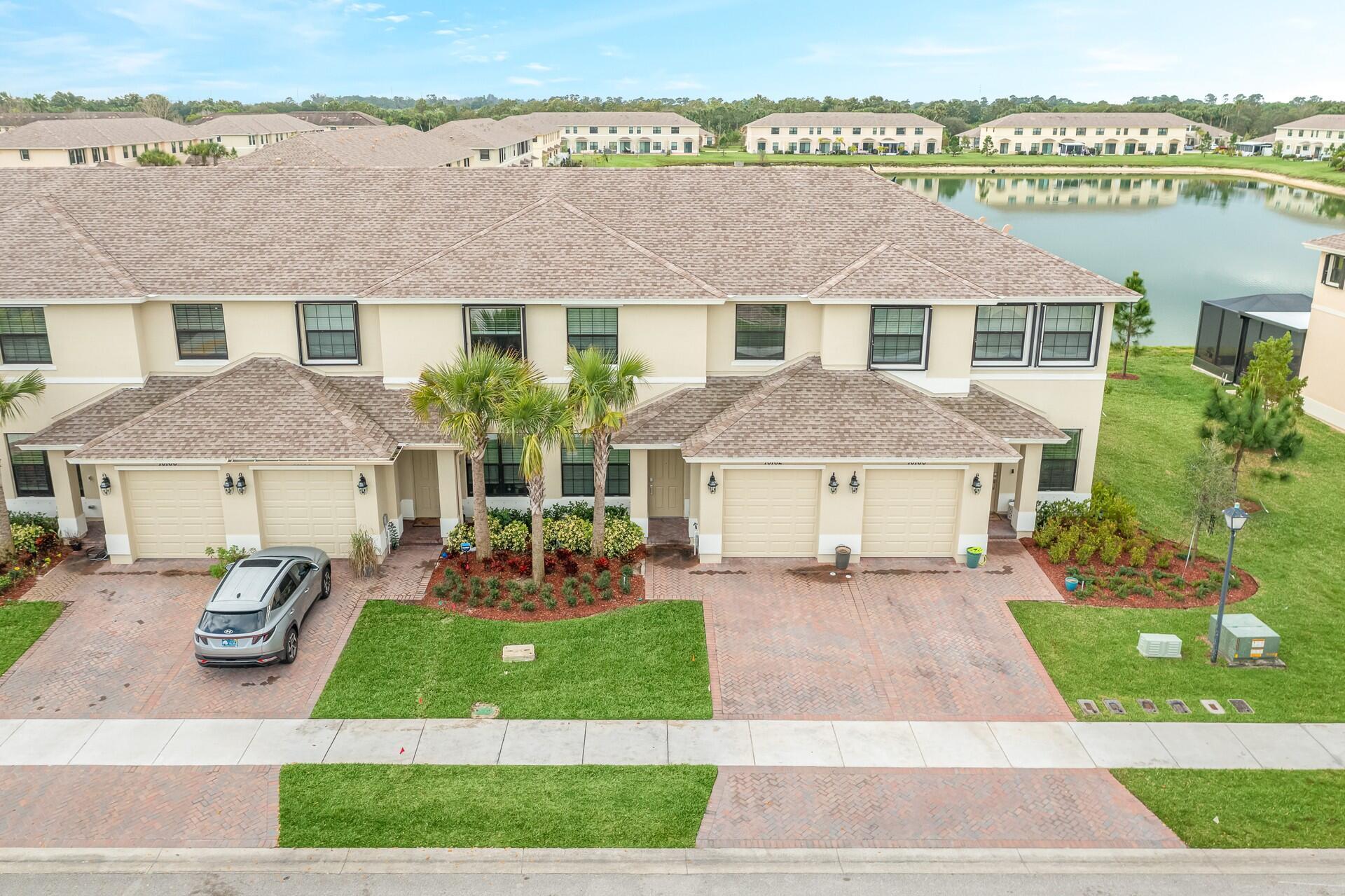 10032 W Villa Circle — photo