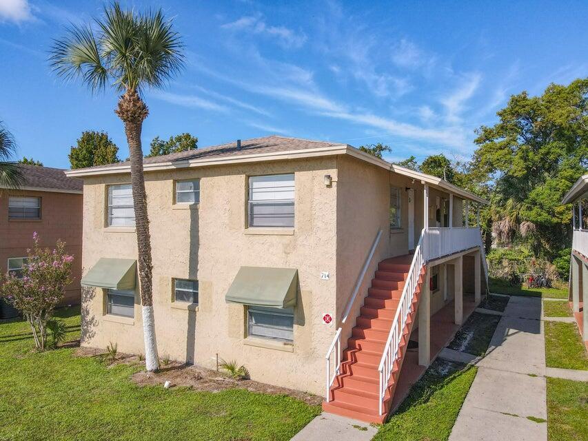 714 Michigan Court 2 — photo