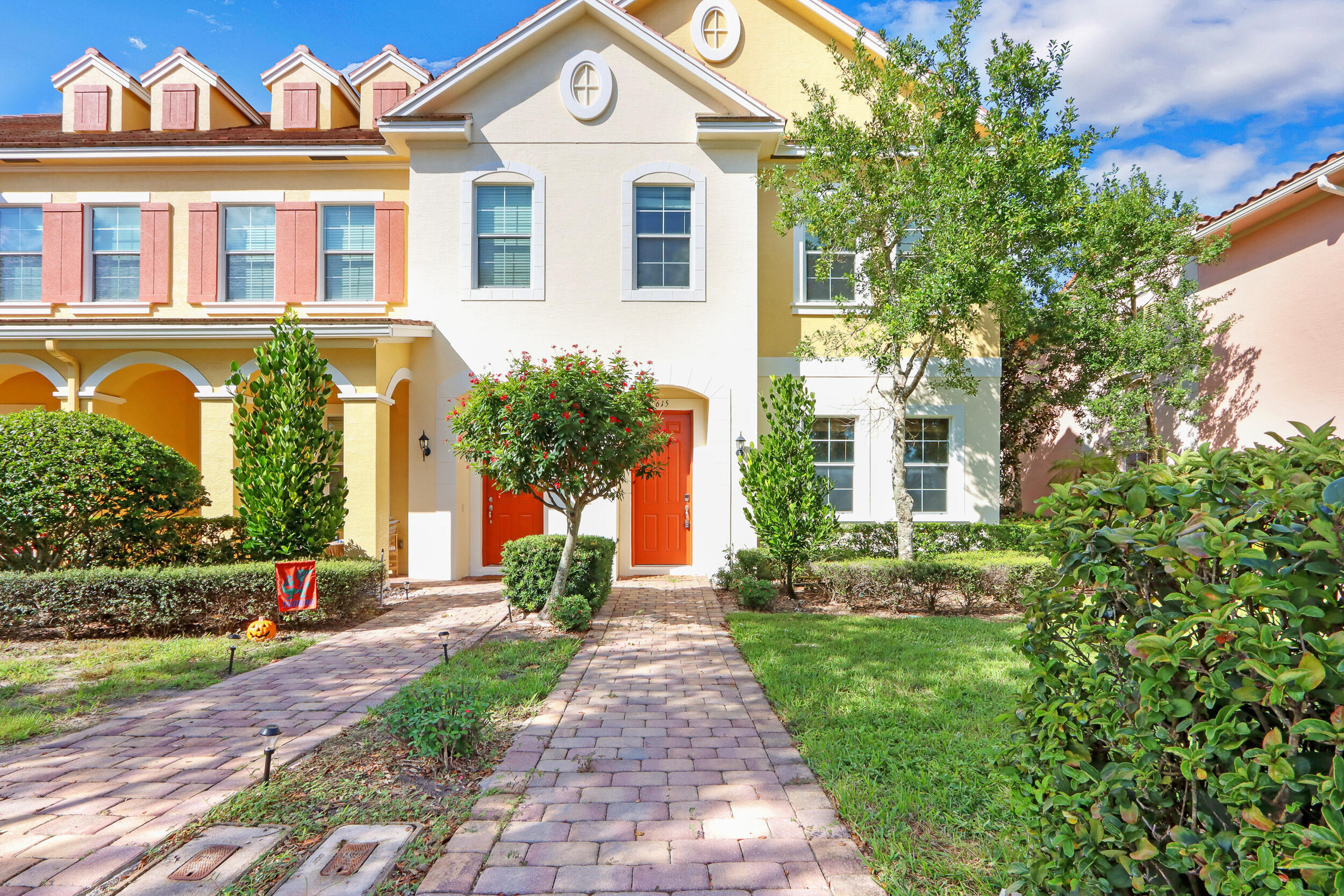 615 Dakota Drive — photo