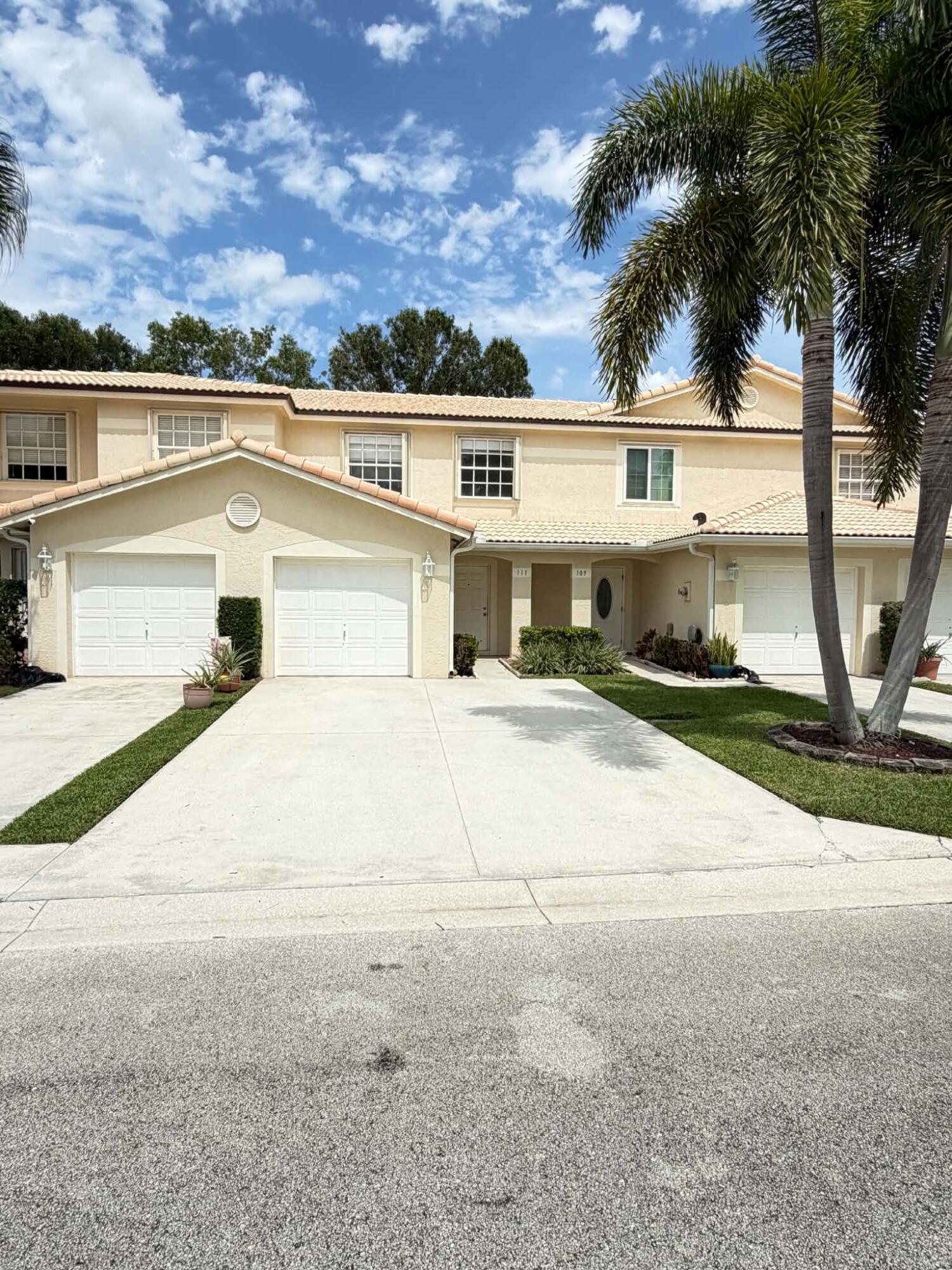111 Fox Meadow Run — photo