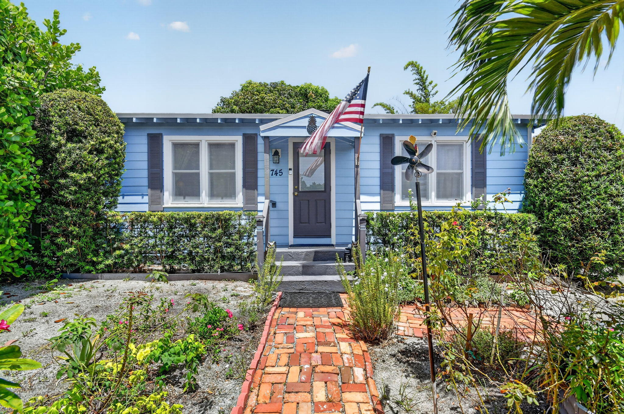 745 Talladega Street — photo