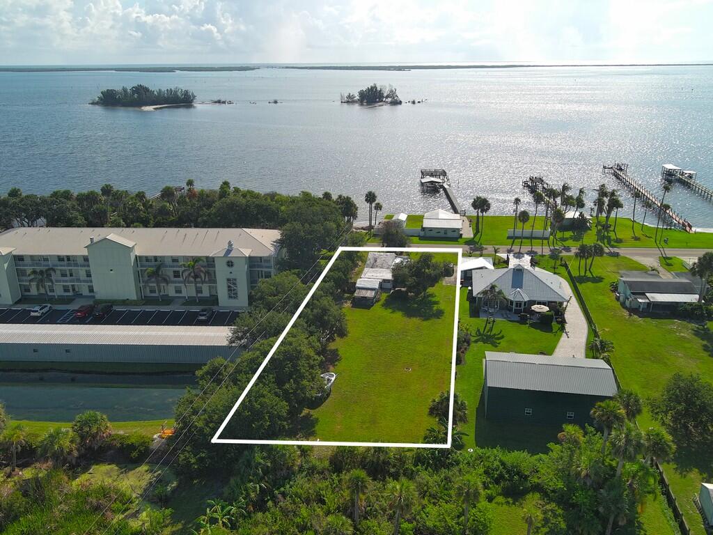 13485 N Indian River Drive — photo