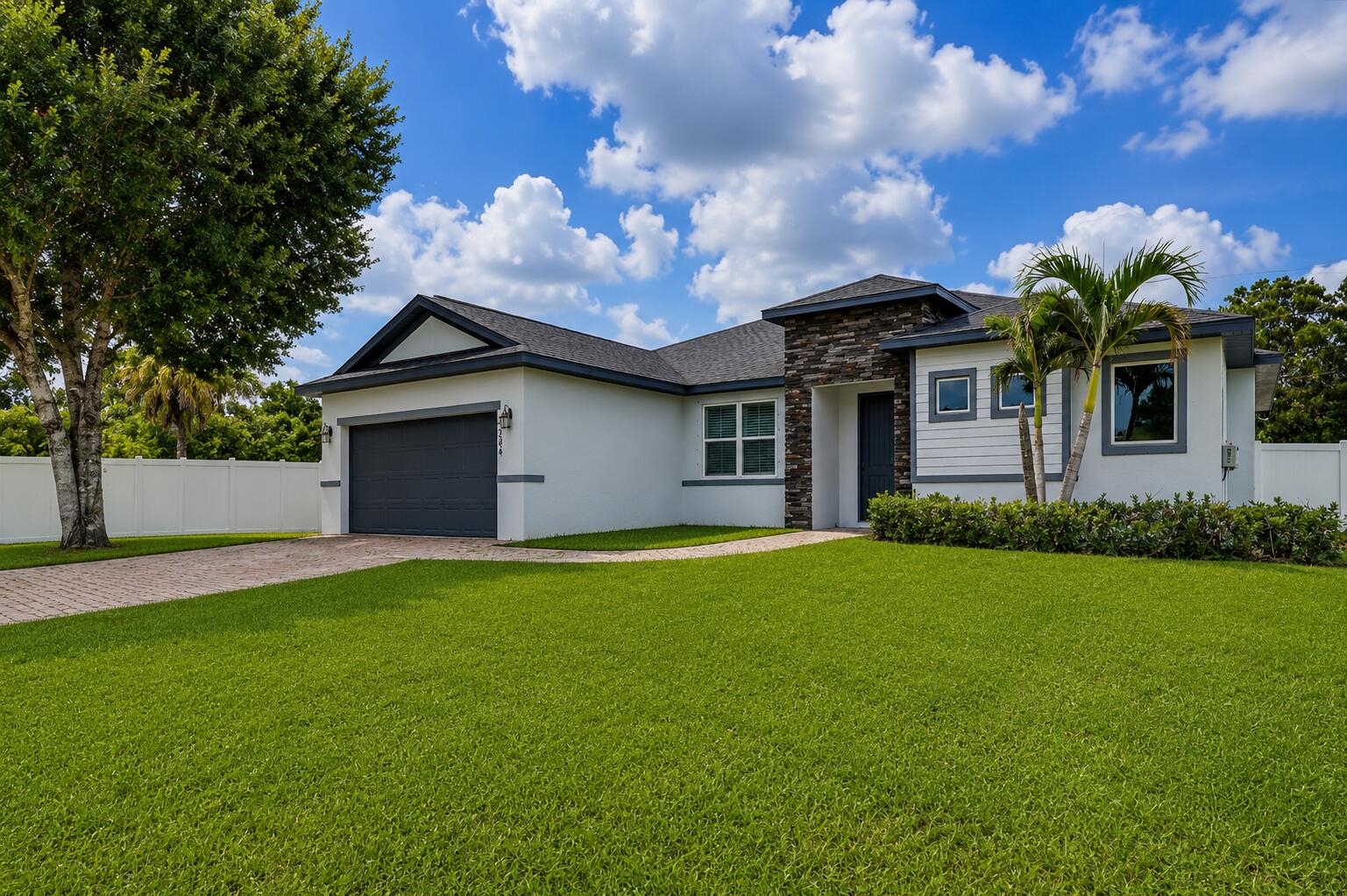 2384 SW Salmon Road — photo