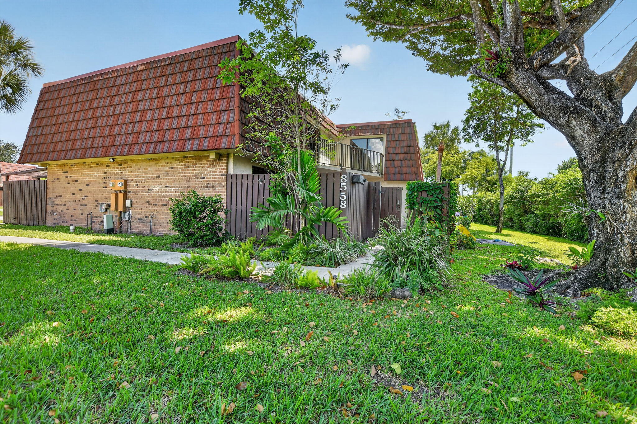 8558 Boca Rio Drive, Boca Raton, FL 33433 — photo 2