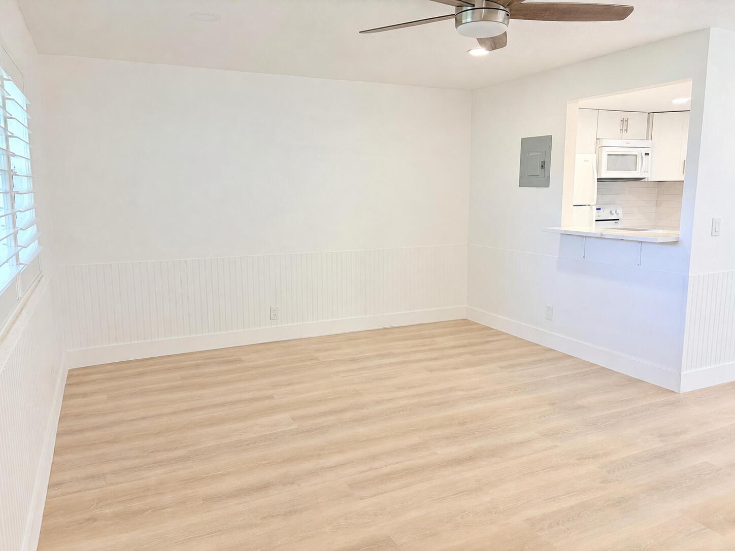 251 Flanders F — photo