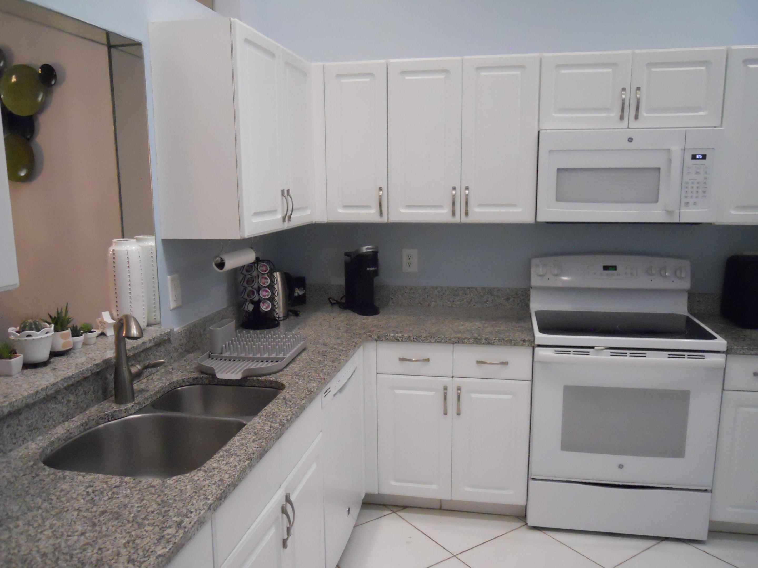 8199 Springlake Drive, Boca Raton, FL 33496 — photo 3