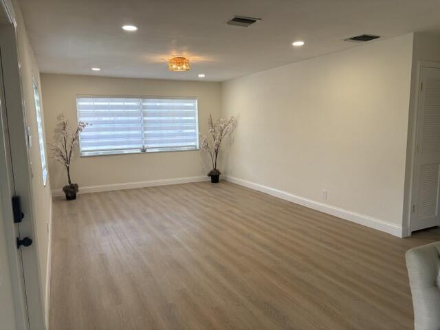 10170 40th Way S — photo