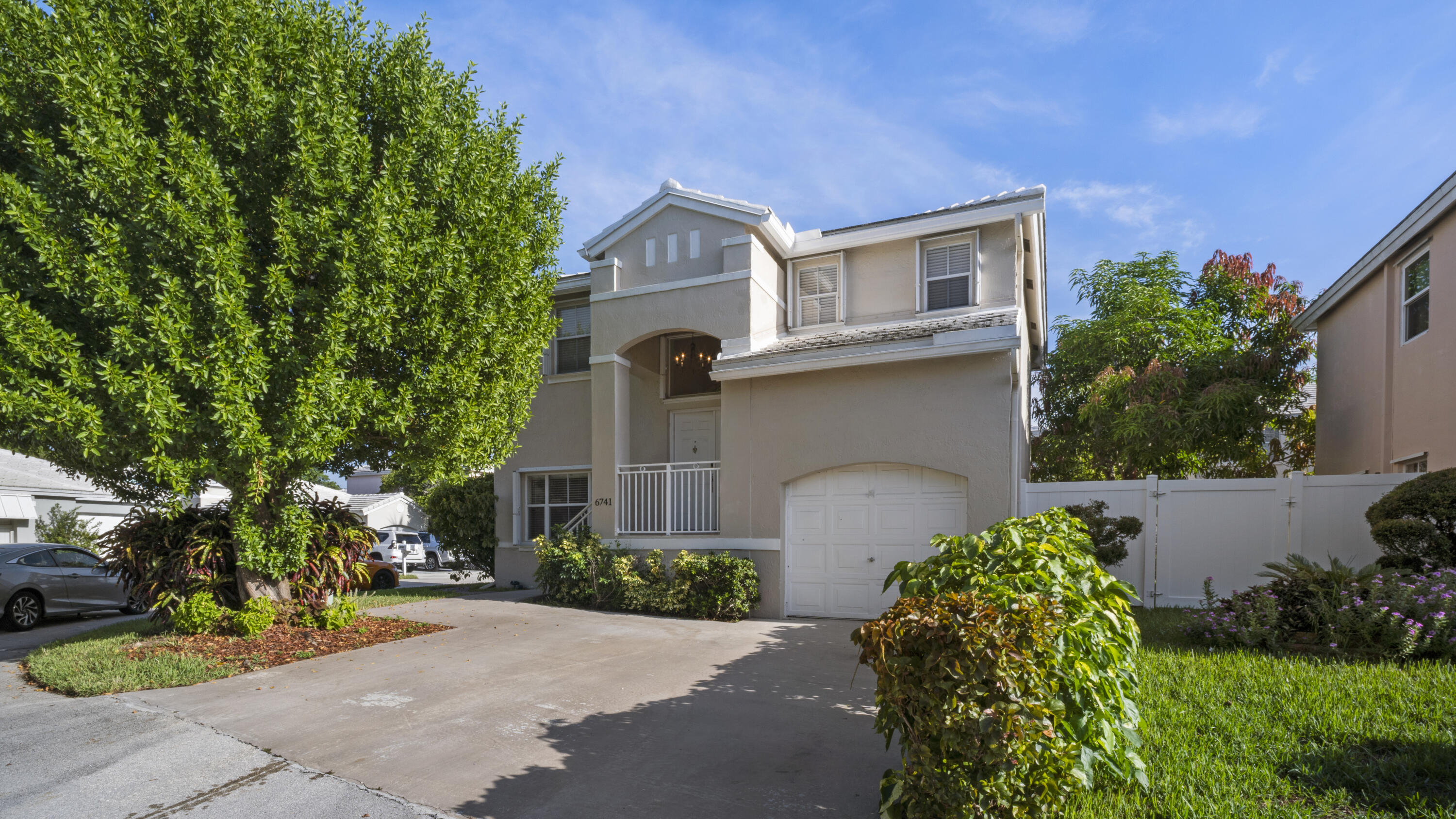 6741 Fern Street — photo