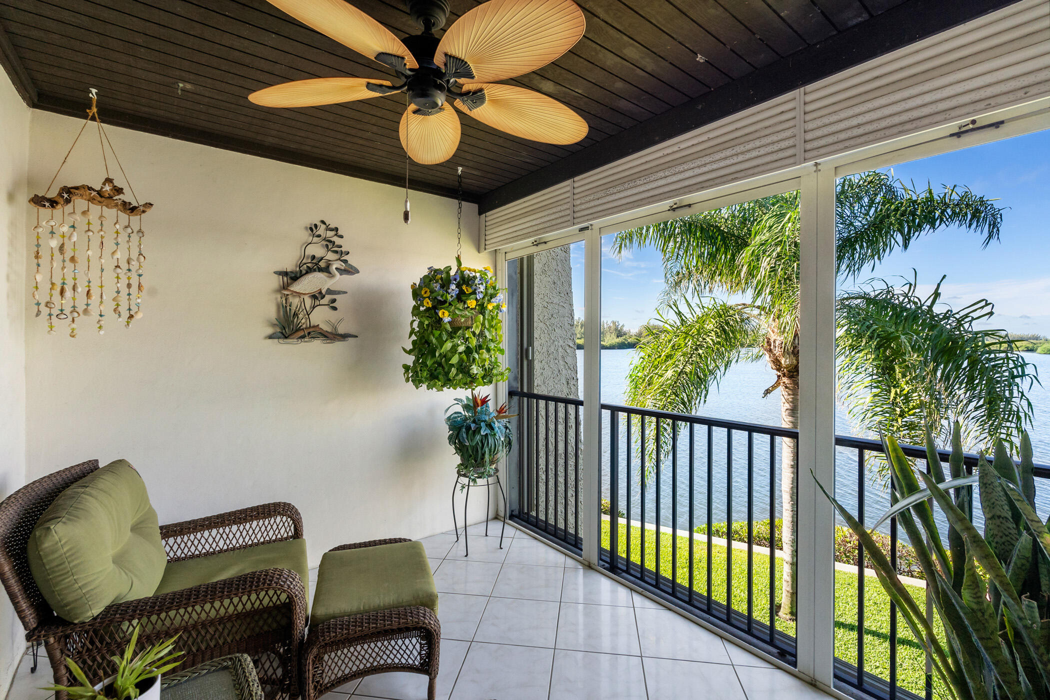5151 Highway a1a 114 — photo