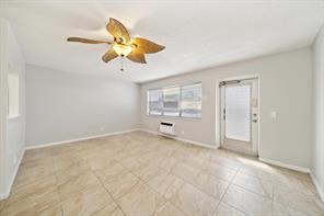 114 Northampton F 114 — photo