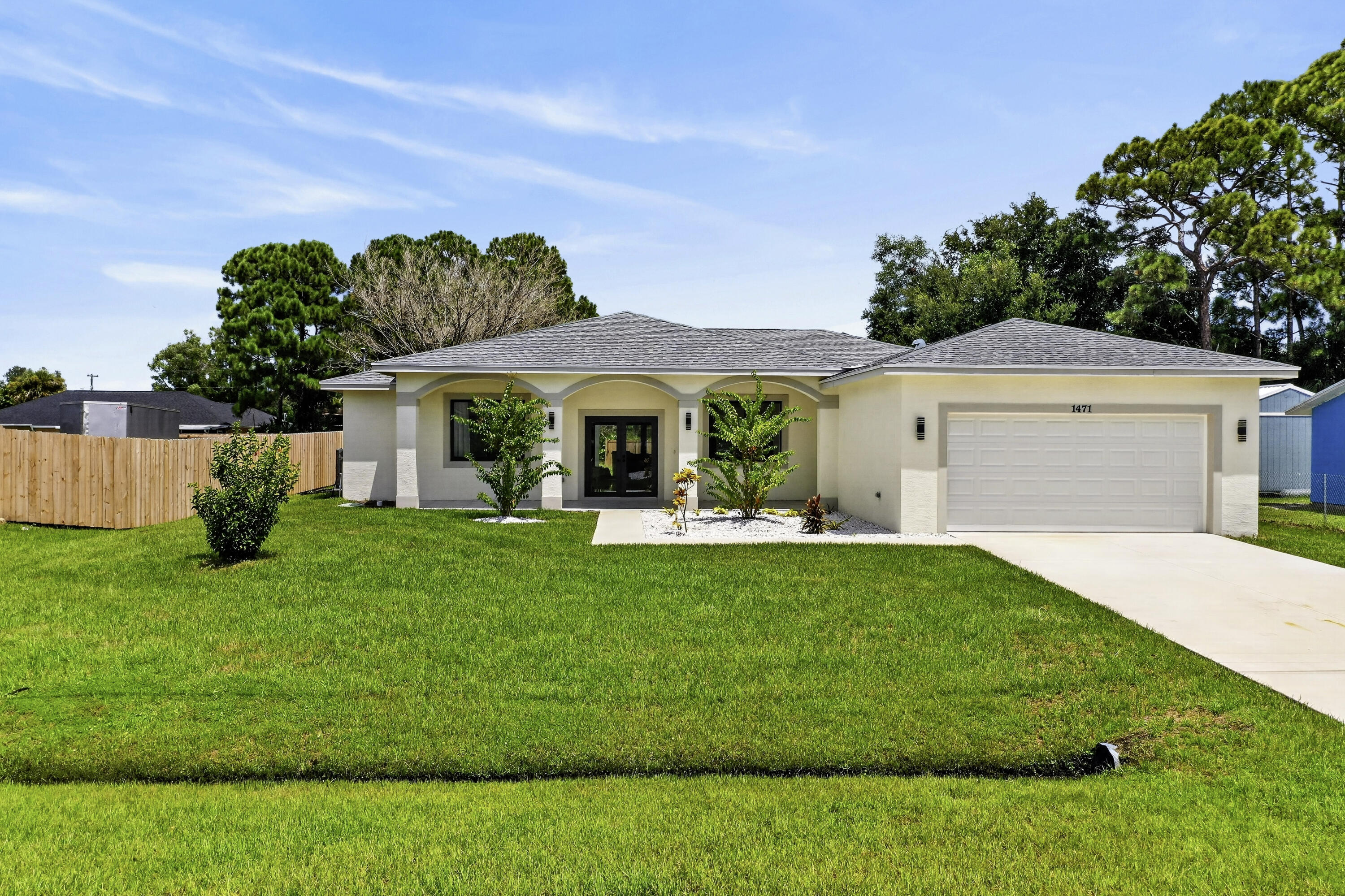 1471 SE Proctor Lane — photo