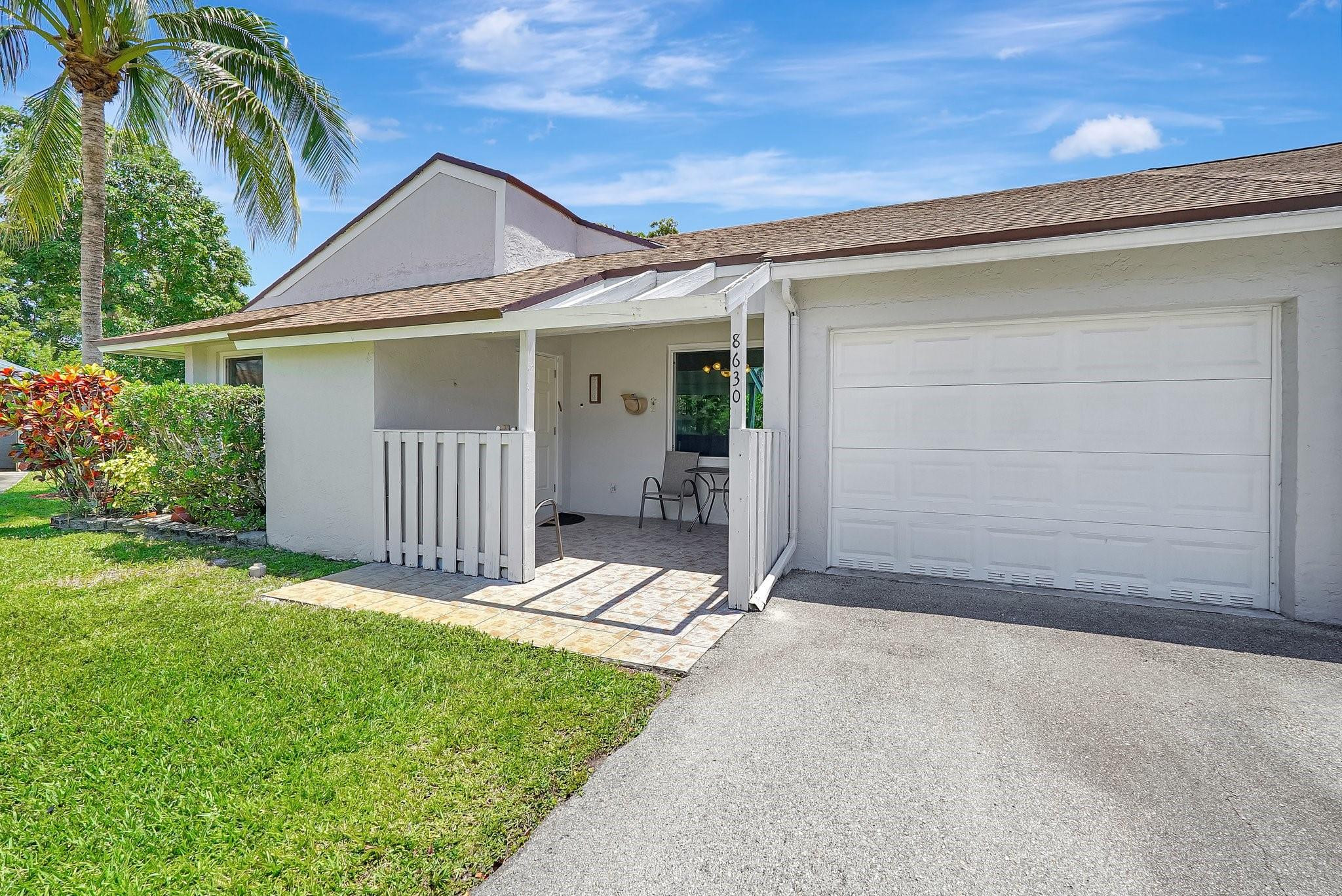 8630 Bridle Path Court 207 — photo