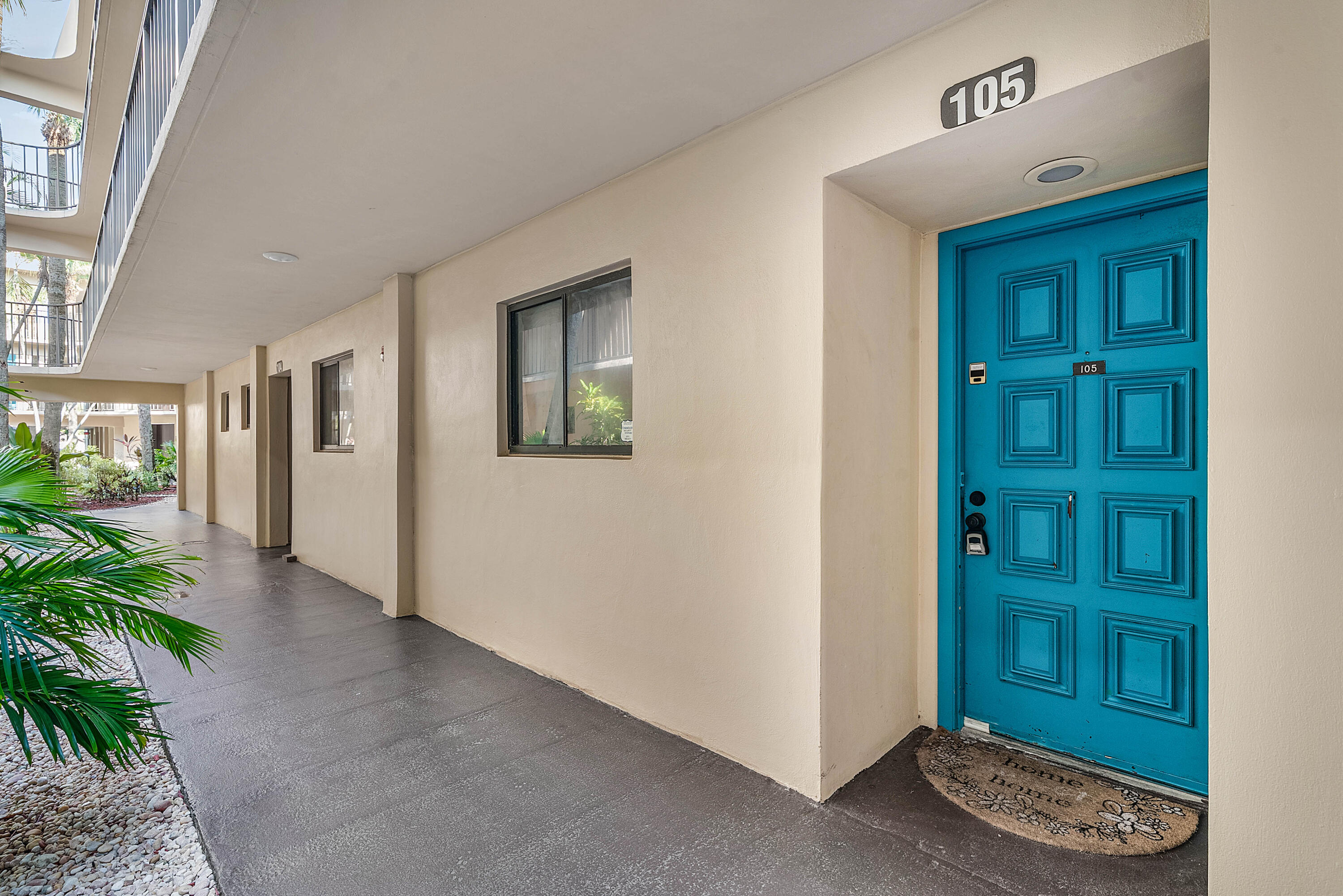 5190 Las Verdes Circle 105 — photo