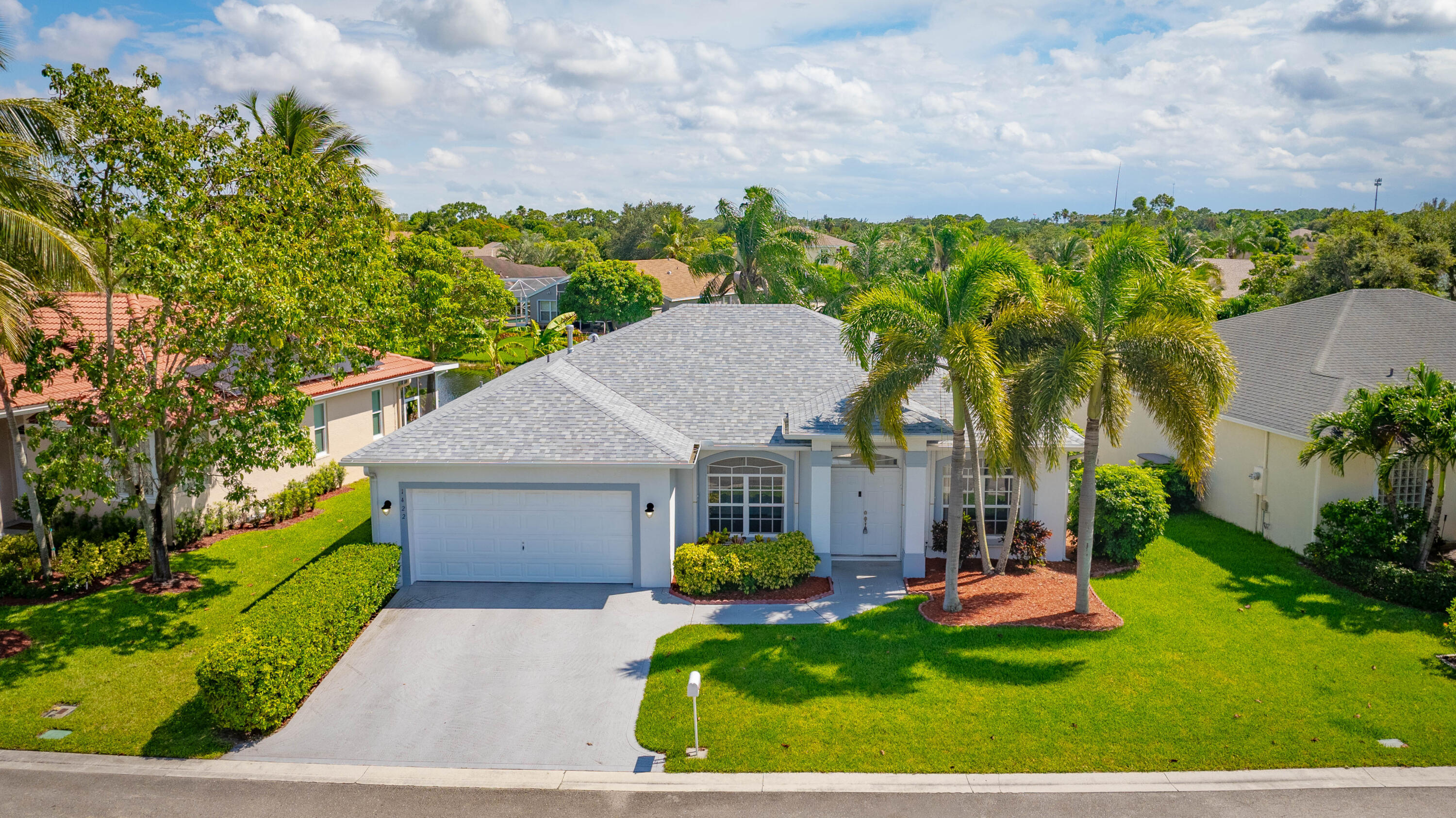 1422 Fairway Circle — photo