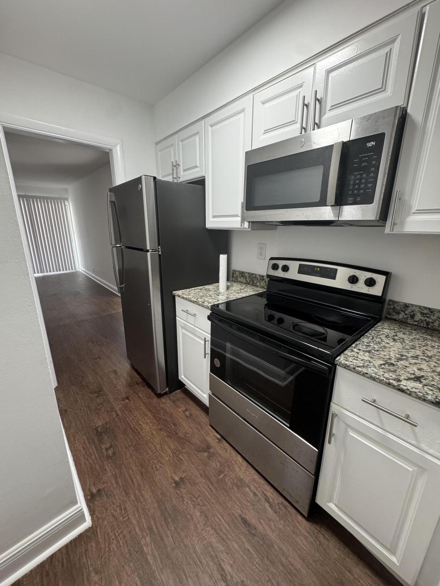 510 Lake Shore Drive 0360 — photo