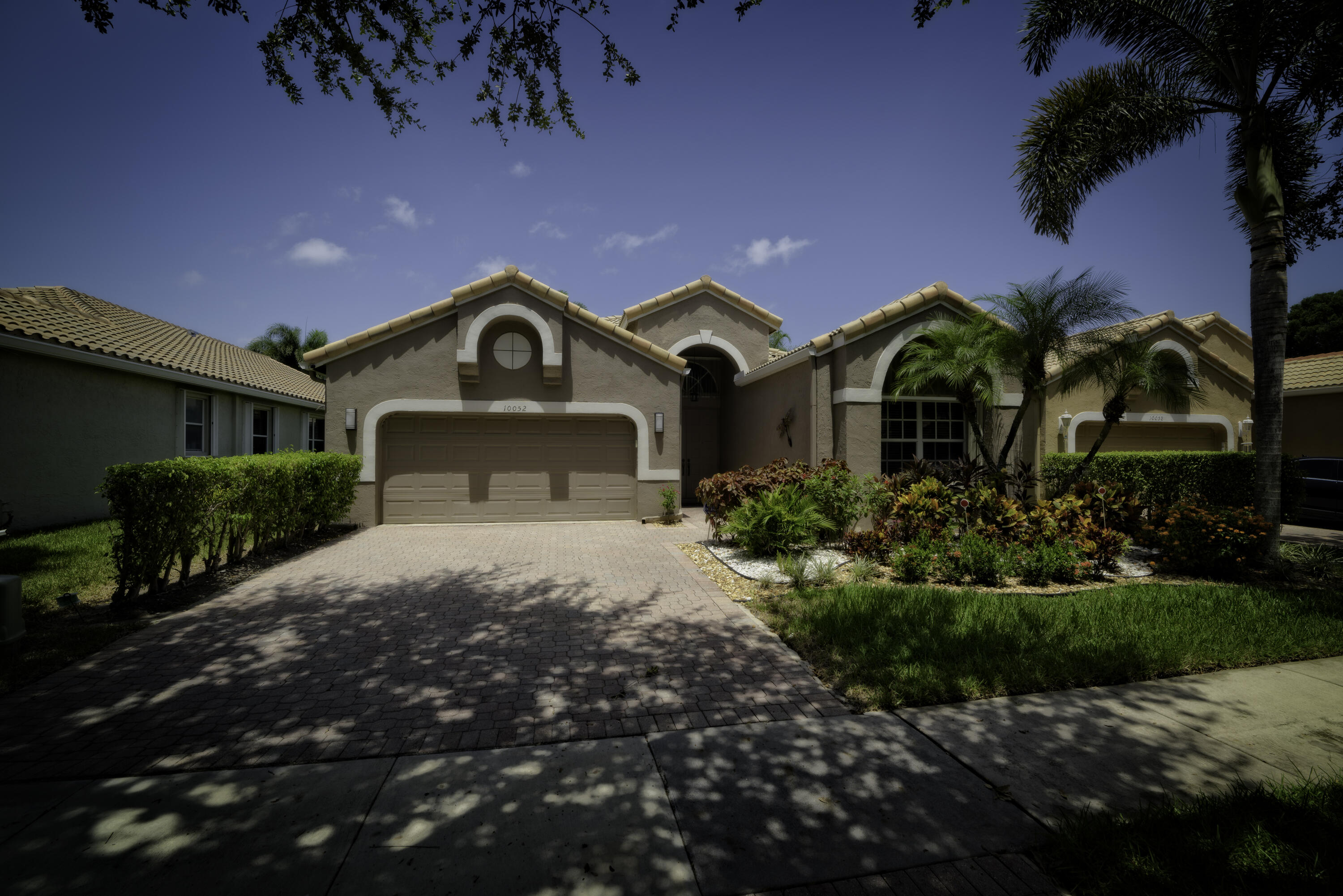 10052 Diamond Lake Drive — photo
