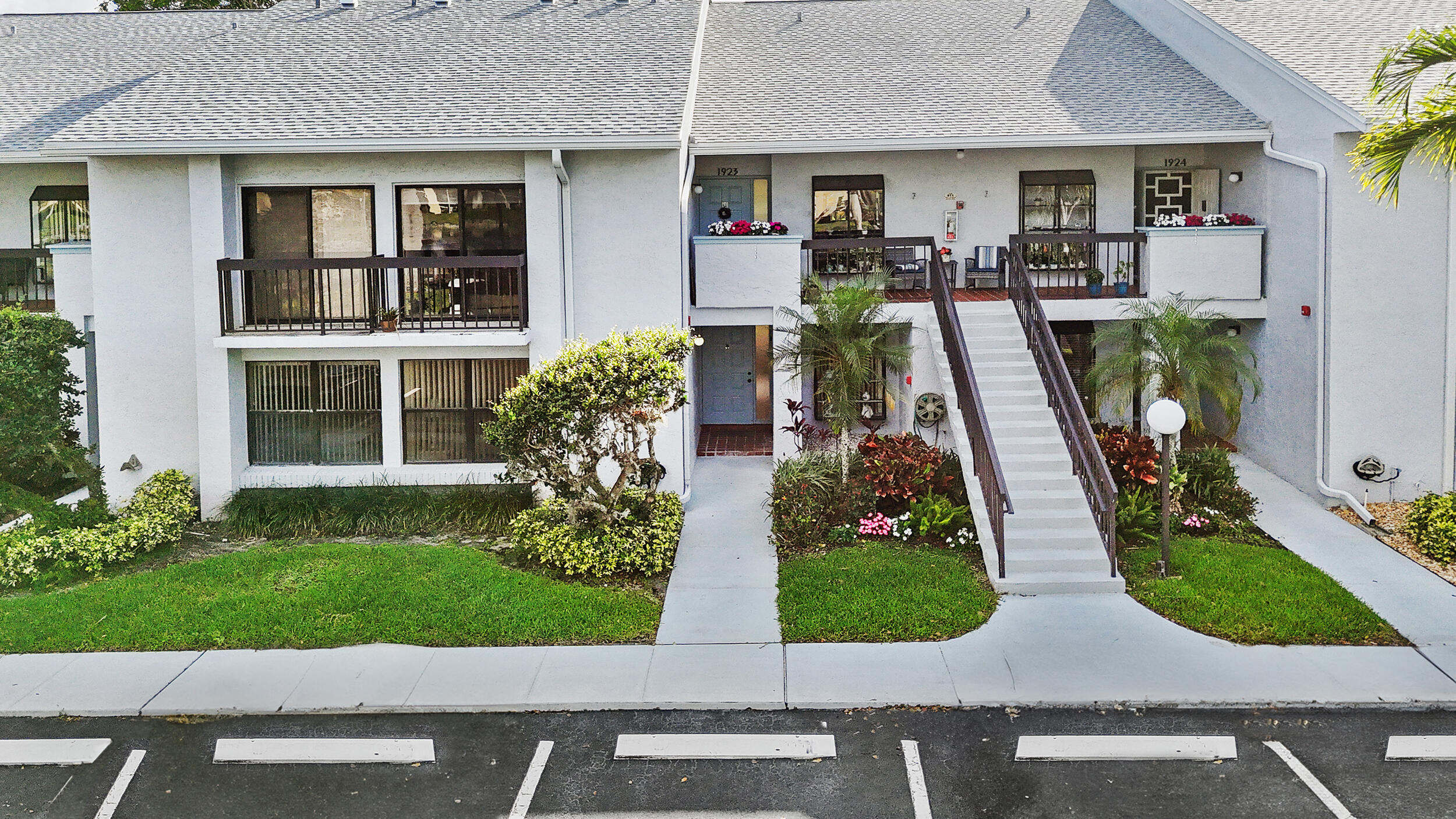 5186 Golfview Court 1913 — photo