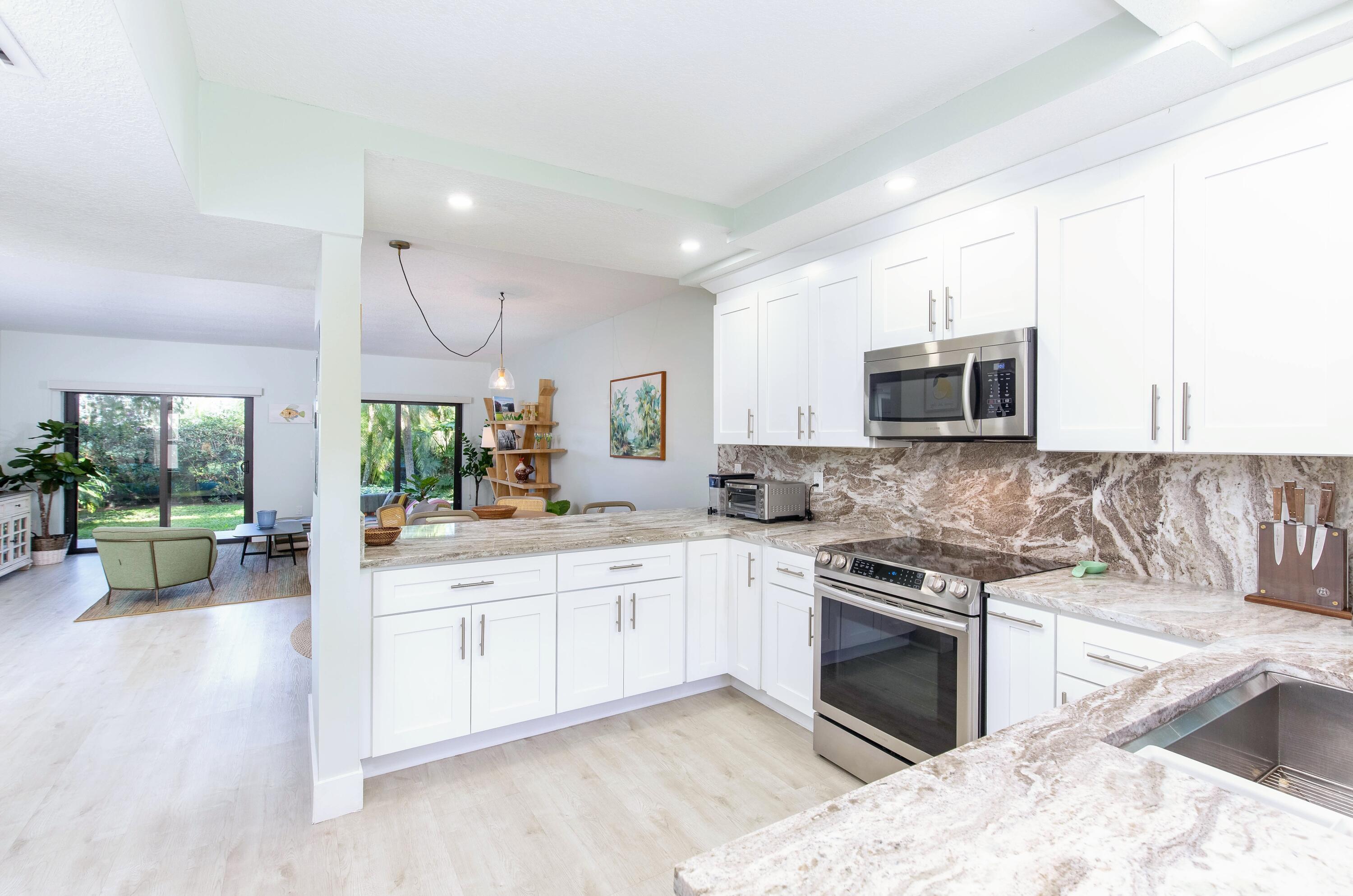 11267 Pond View B102 Drive B102 — photo