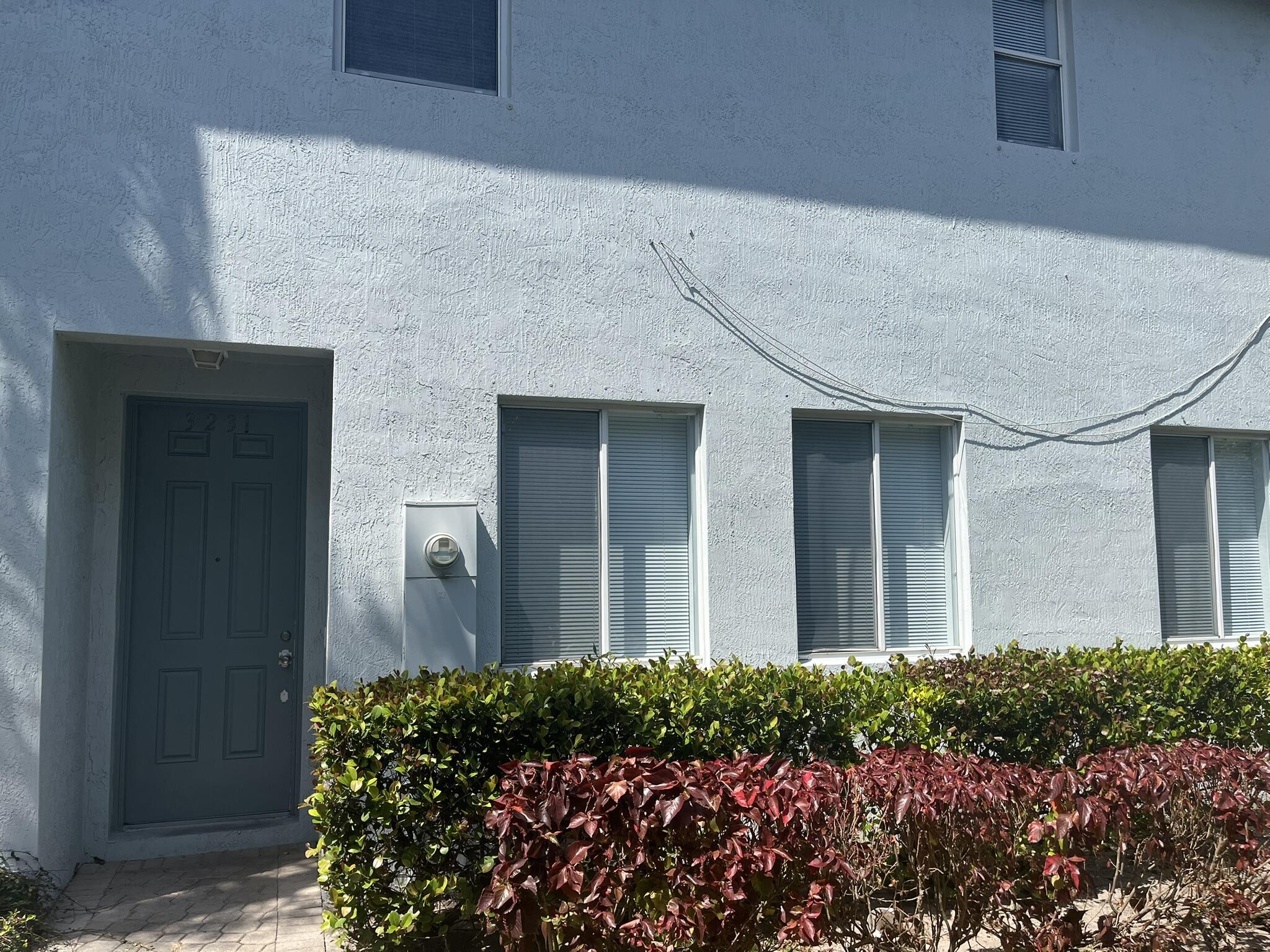 3231 Laurel Ridge Circle — photo