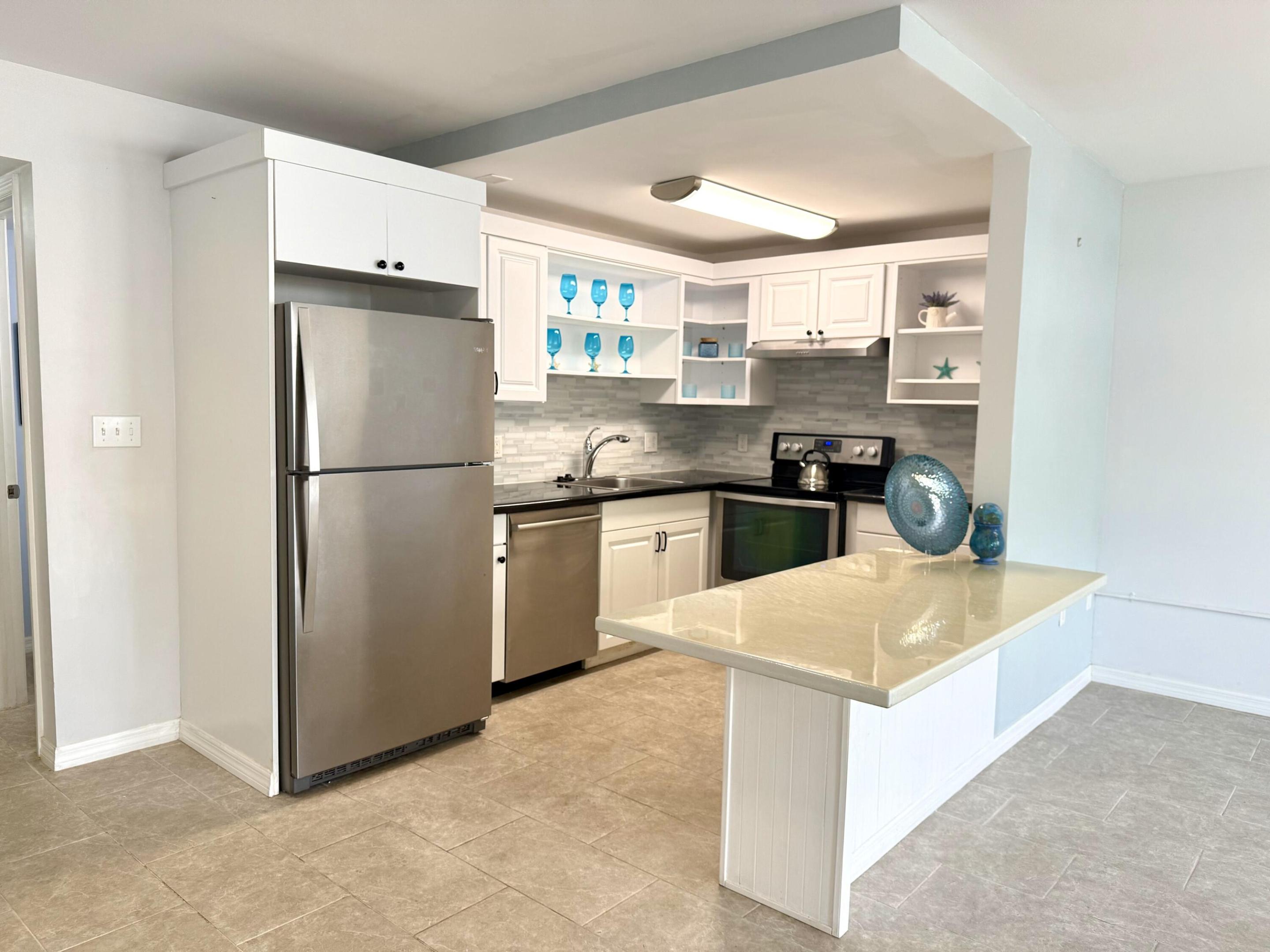 28 Ventnor B Drive — photo