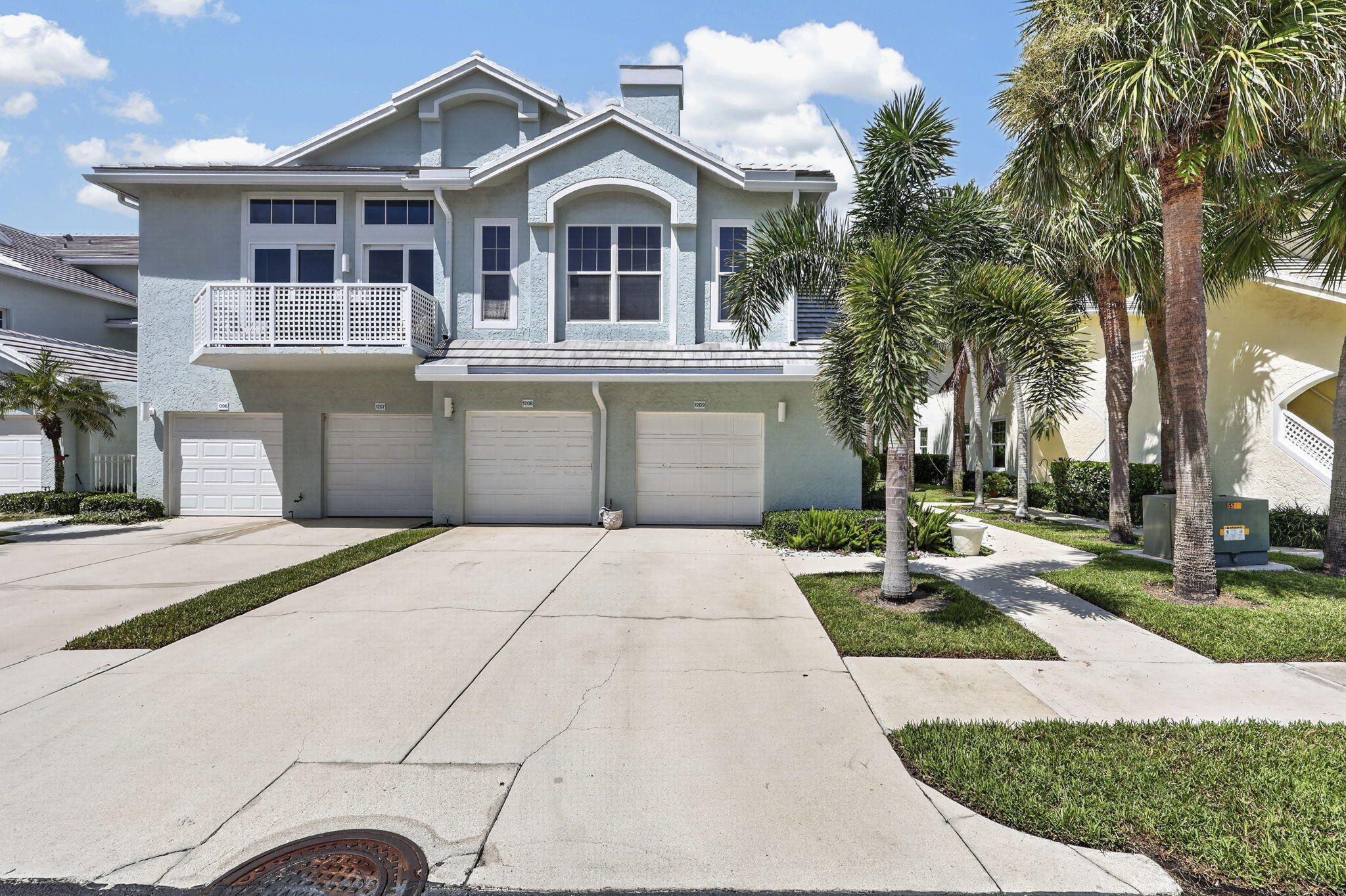 1209 Mainsail 1209 — photo