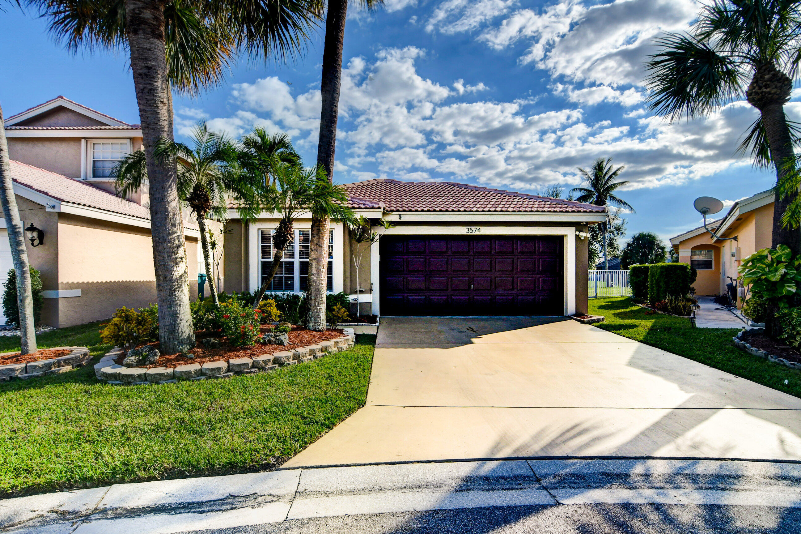 3574 Danbury Court — photo